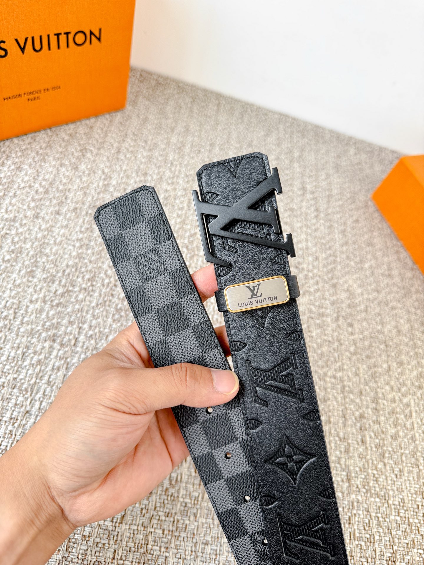 2025新着順多くの人気ブランドルイヴィトンベルトコピー通販 663227最高級