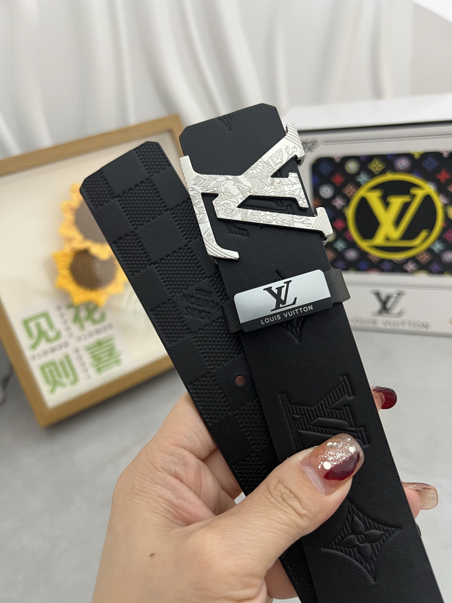 高級ブランドコピールイヴィトン最新商品偽物のレザーベルト 667767人気