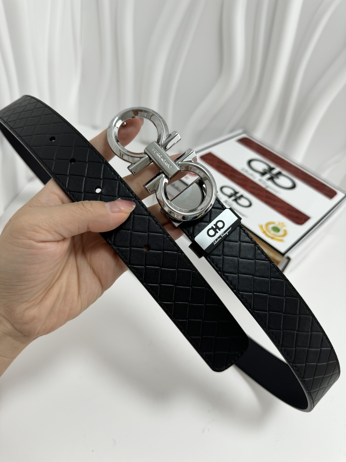 2025新商品限定男性フェラガモベルトスーパーコピー最高級牛革100%  667810通販