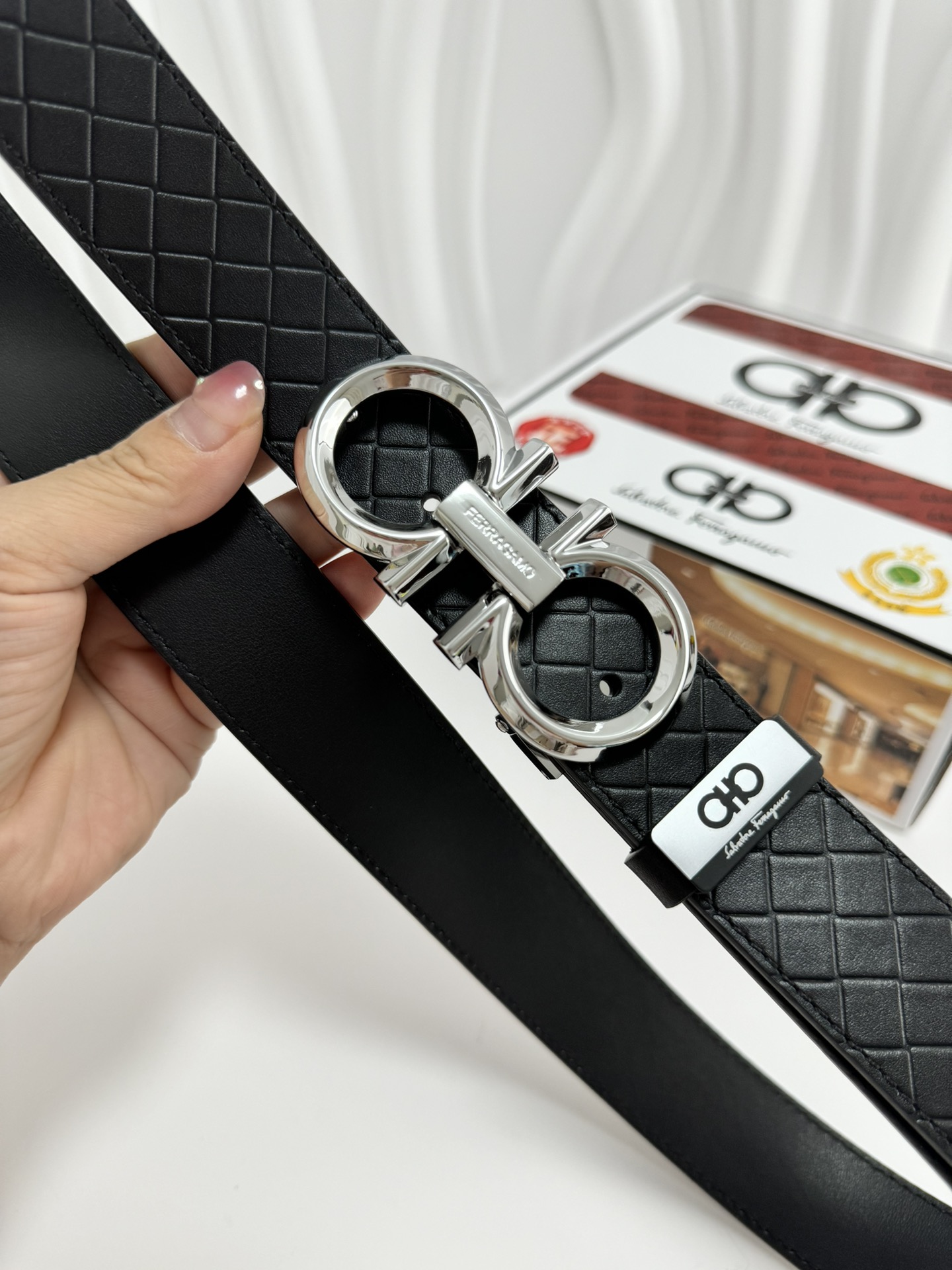 2025新商品限定男性フェラガモベルトスーパーコピー最高級牛革100%  667810高い品質