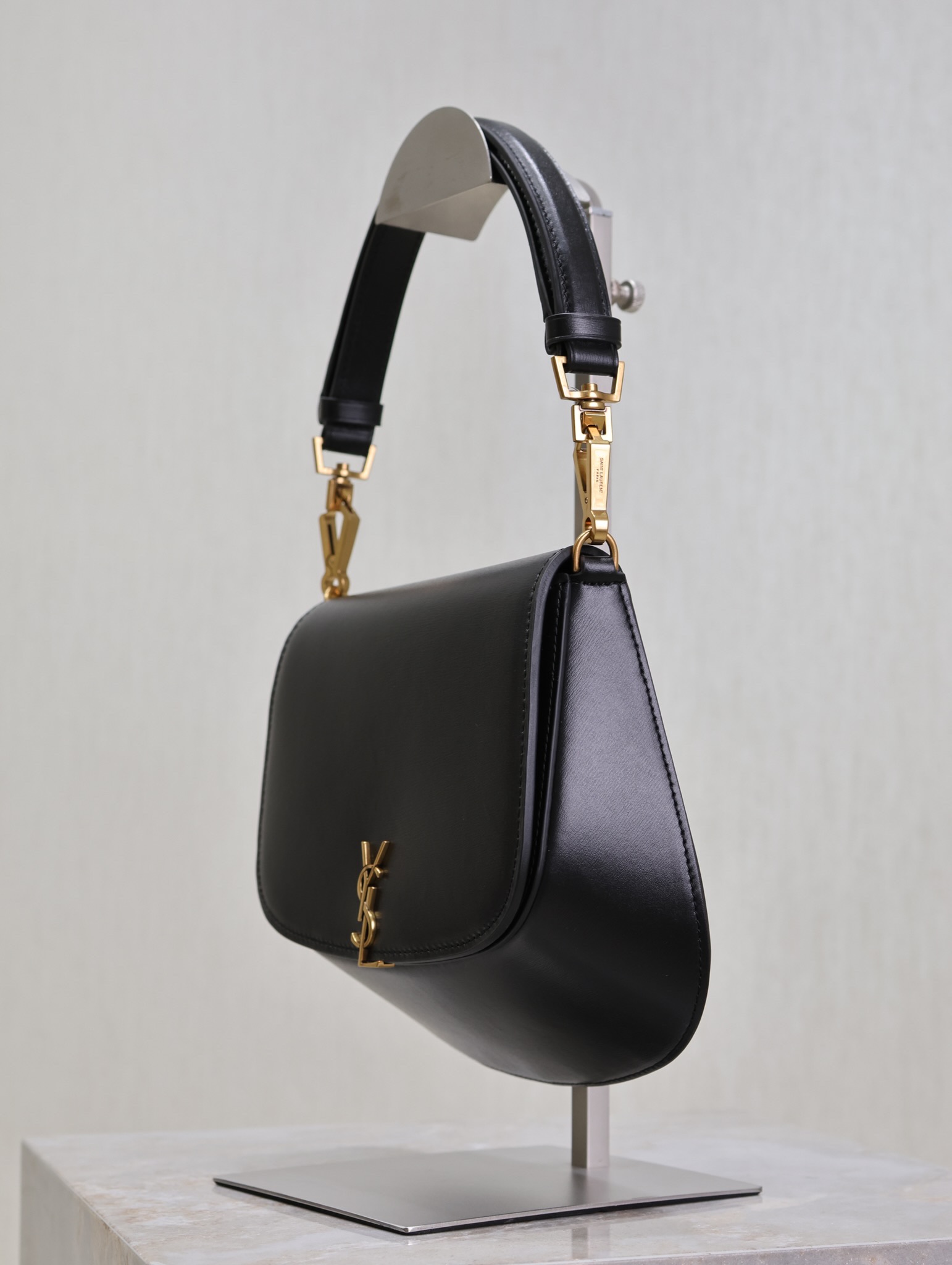 最新のサンローランのアンダーアームバッグスーパーコピーN級品通販 753824高い品質