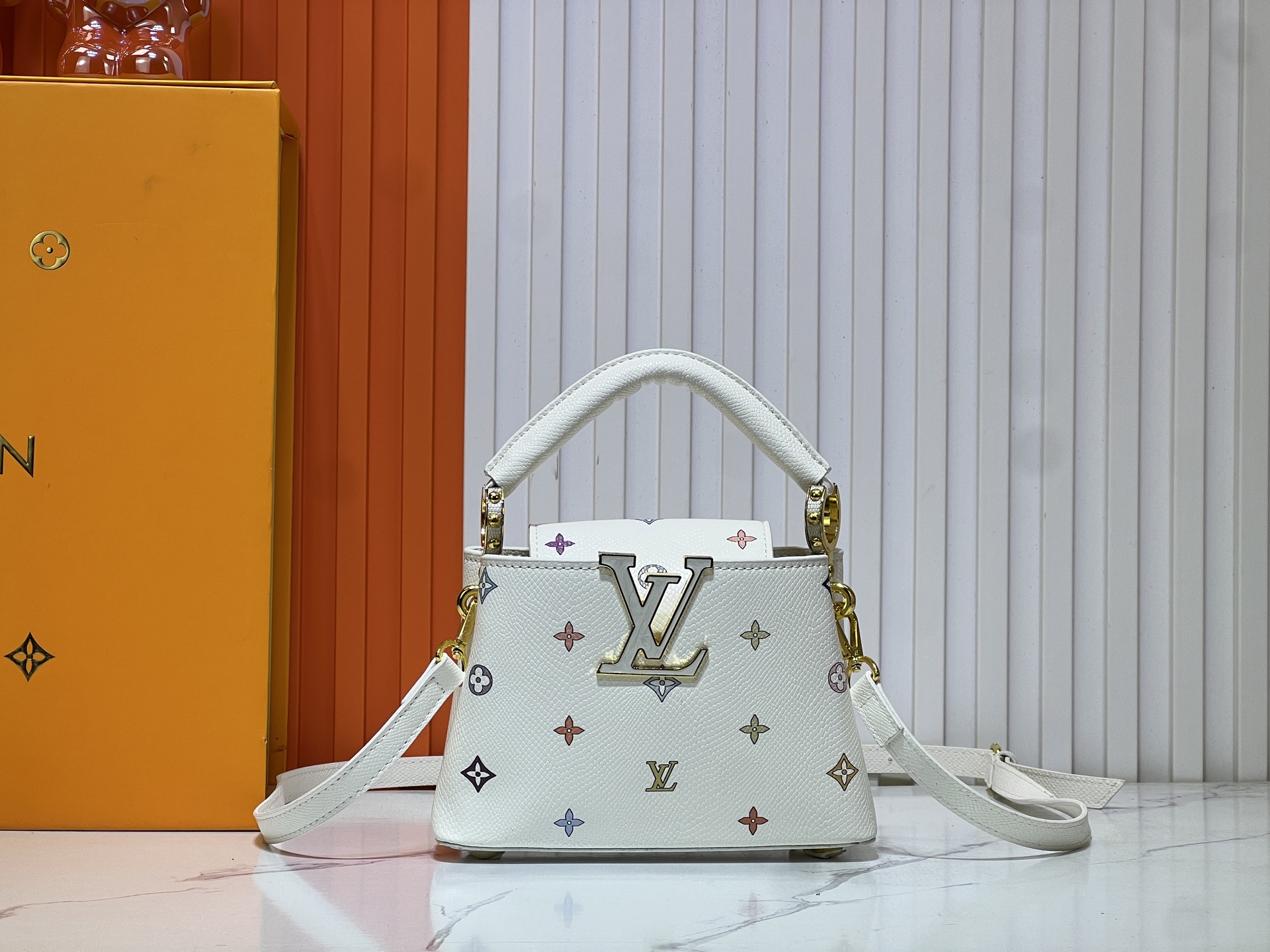 大人気のルイヴィトンコピーゴールドレタリング偽物バッグ 789336-1品質保証