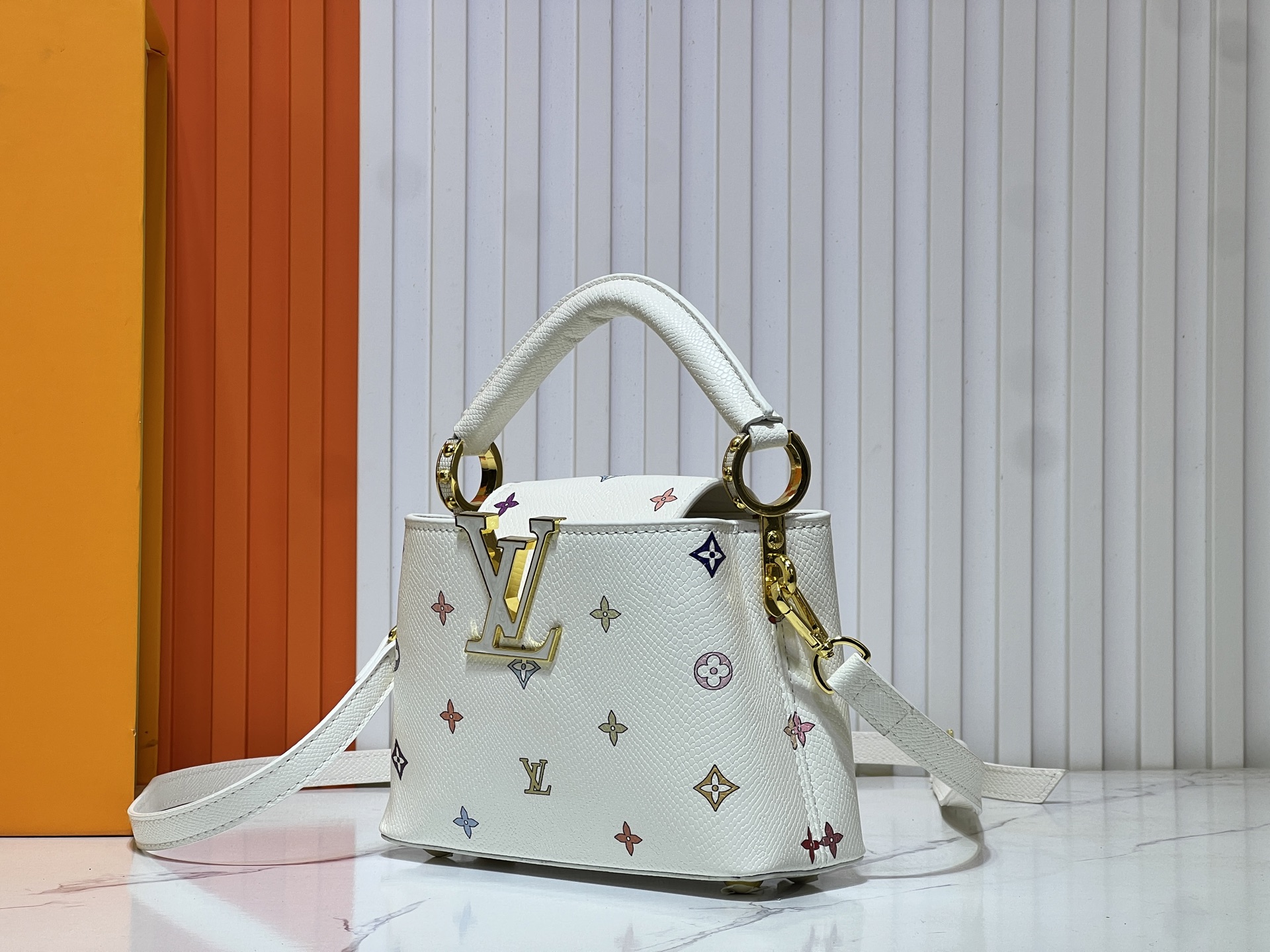 大人気のルイヴィトンコピーゴールドレタリング偽物バッグ 789336-1通販