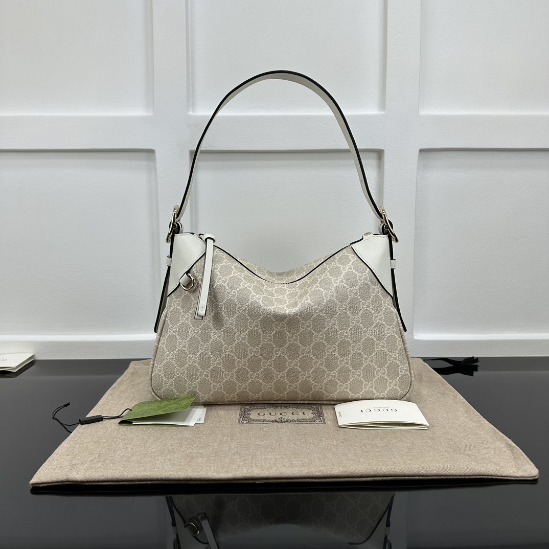 グッチの新款高品質アプリコットホワイトコピーバッグN級品販売 815216