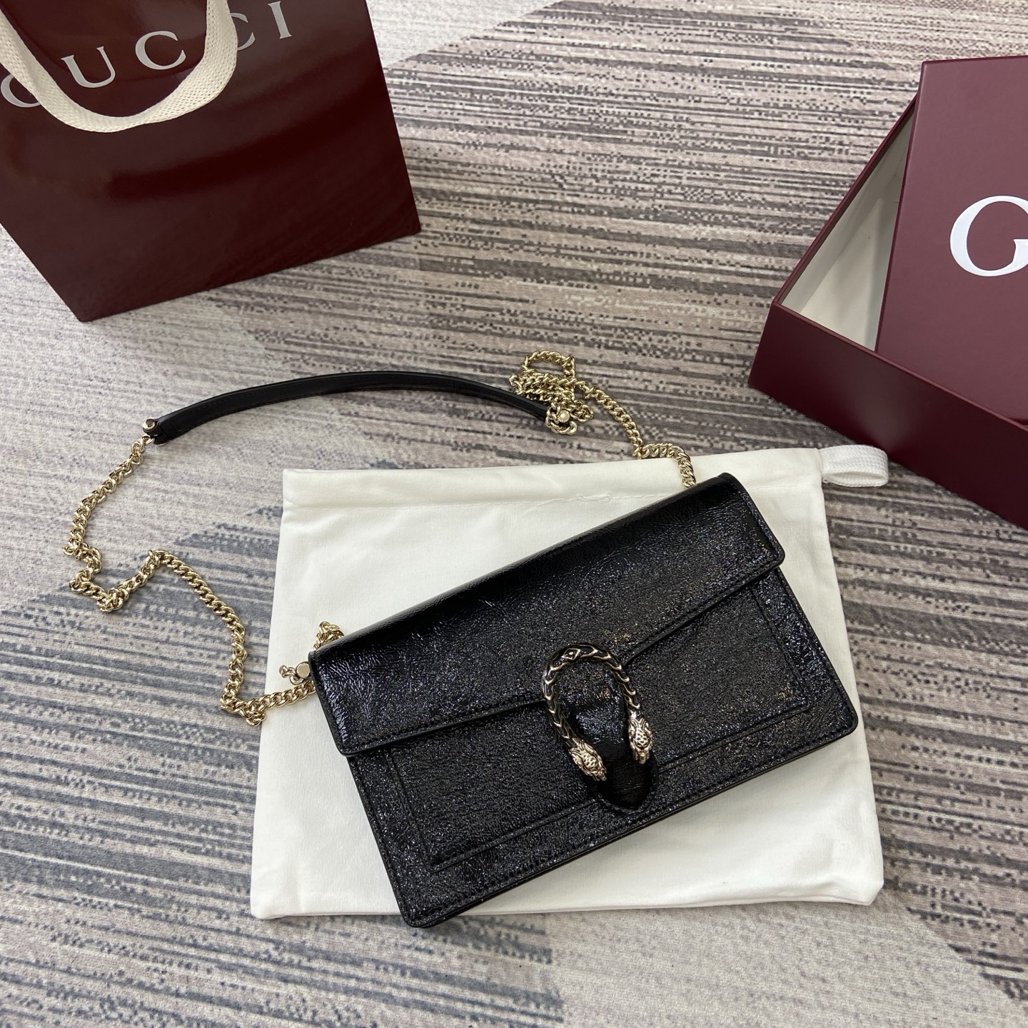 グッチ最新の海外ブランドチェーン付きブラックパテントレザー女子バッグ専門店 837374-2最高級