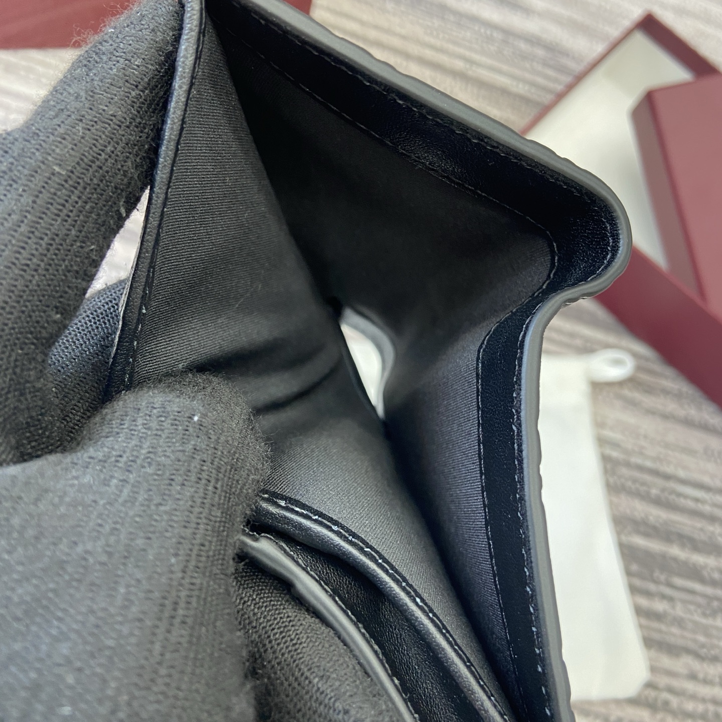 2025年秋冬グッチ財布コインパースコピーGGエンブレムコレクション 847207代引きを販売