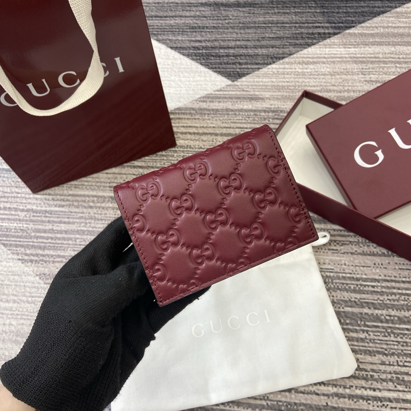 グッチ 2025年秋冬アンコールレッドフラワープレストブランド財布品質と安心 847208通販