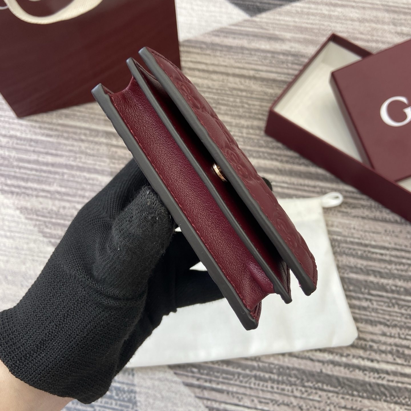 グッチ 2025年秋冬アンコールレッドフラワープレストブランド財布品質と安心 847208高い品質