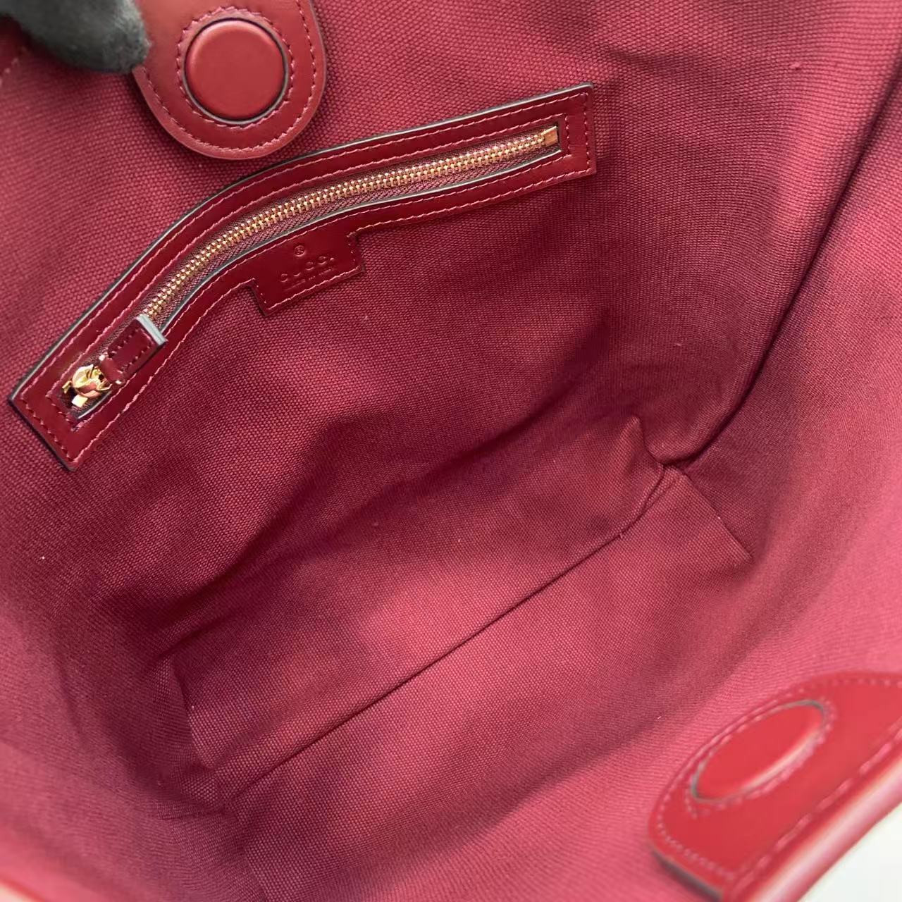 2025年秋冬N級品グッチトートバッグコピーエンブレムアンコール レッドコレクション 848881代引きを販売