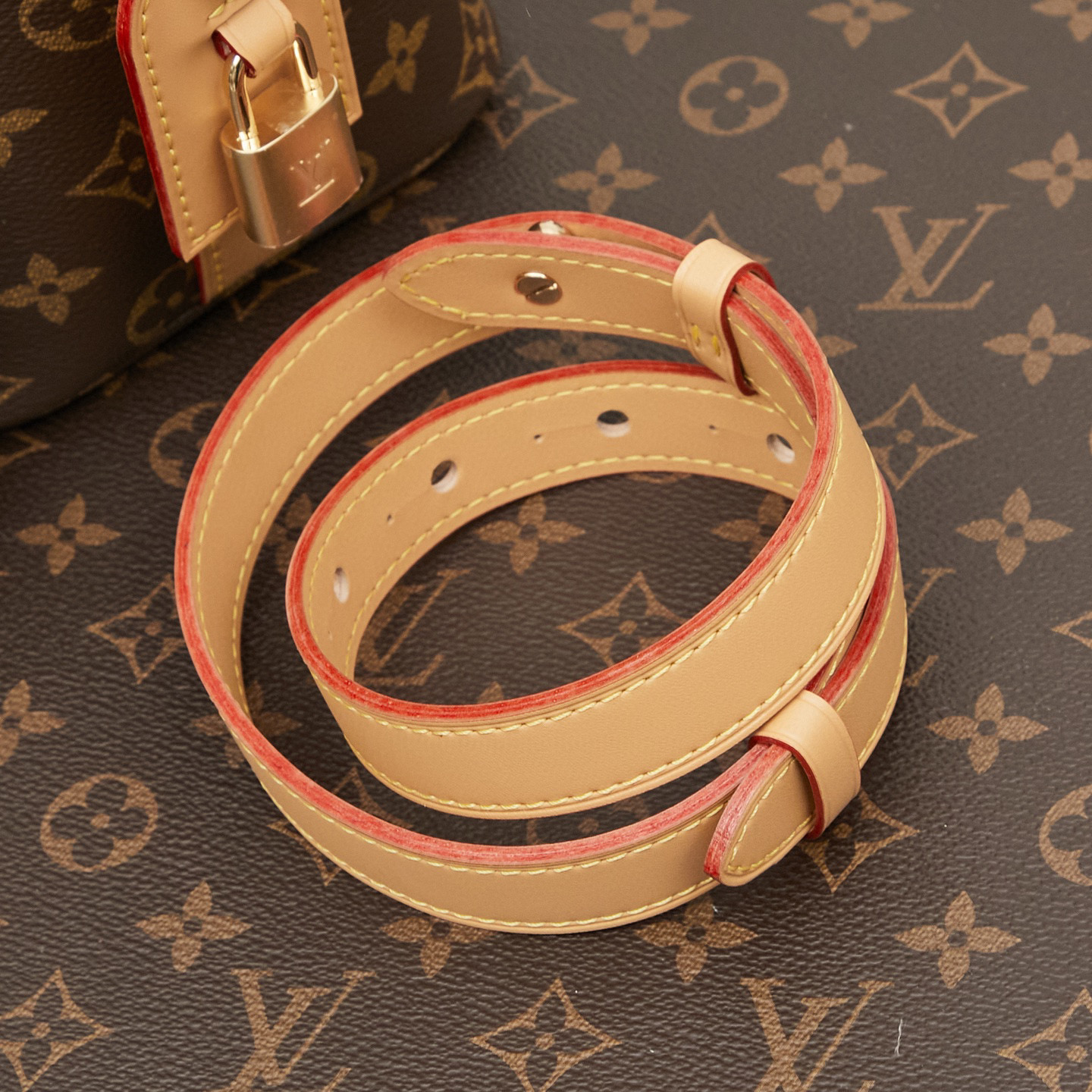 ルイヴィトンハンドバッグコピーの偽物新作オールインワン信用第一専門店 M12925N級品