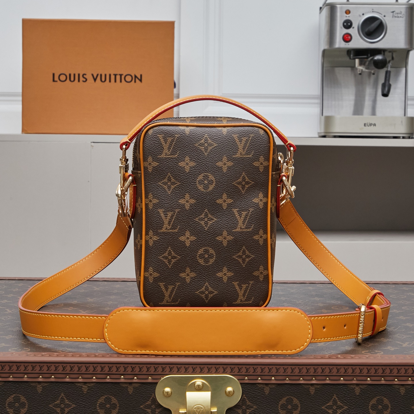 当店人気ルイヴィトンショルダーバッグコピーの2025年春夏バッグ M14013通販