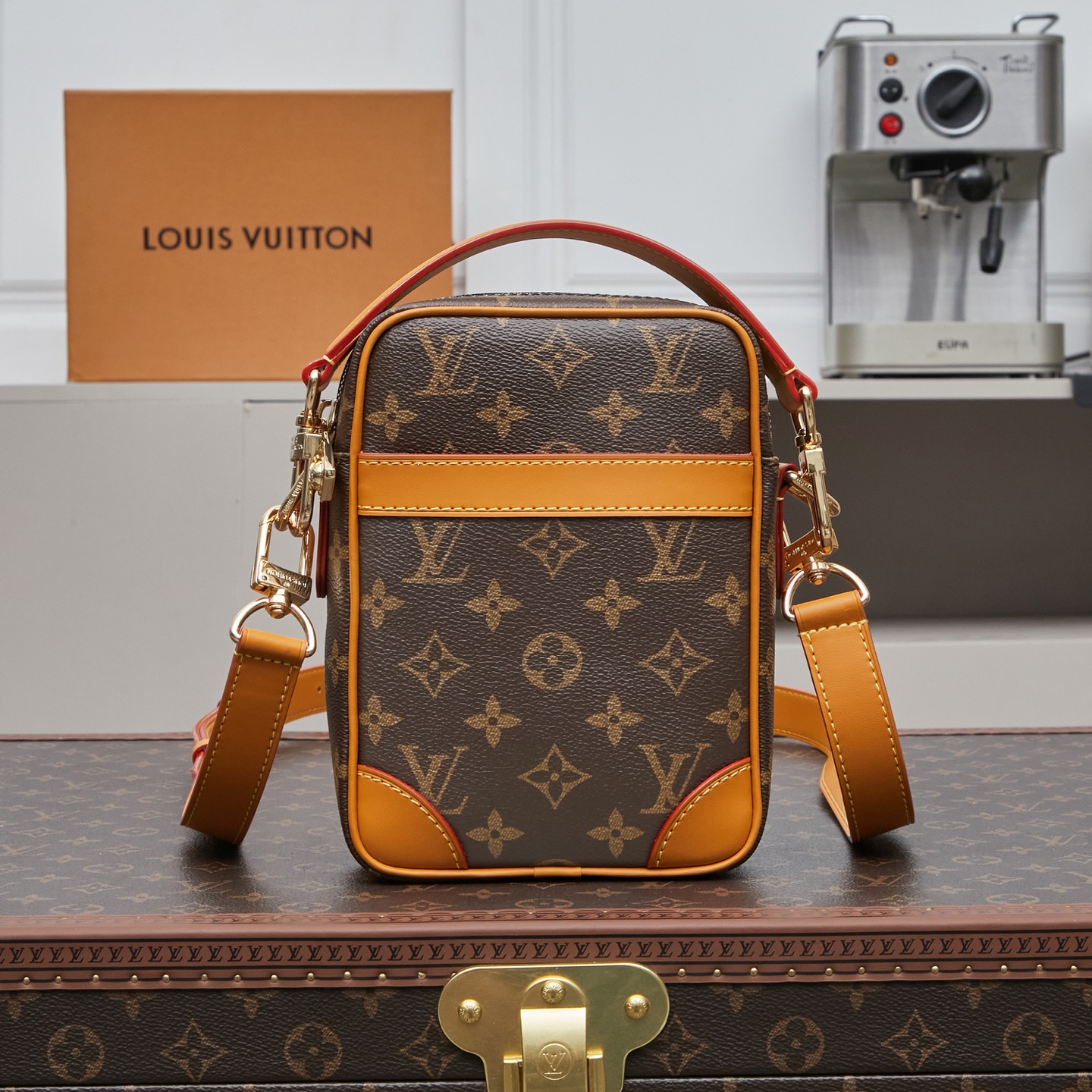 当店人気ルイヴィトンショルダーバッグコピーの2025年春夏バッグ M14013
