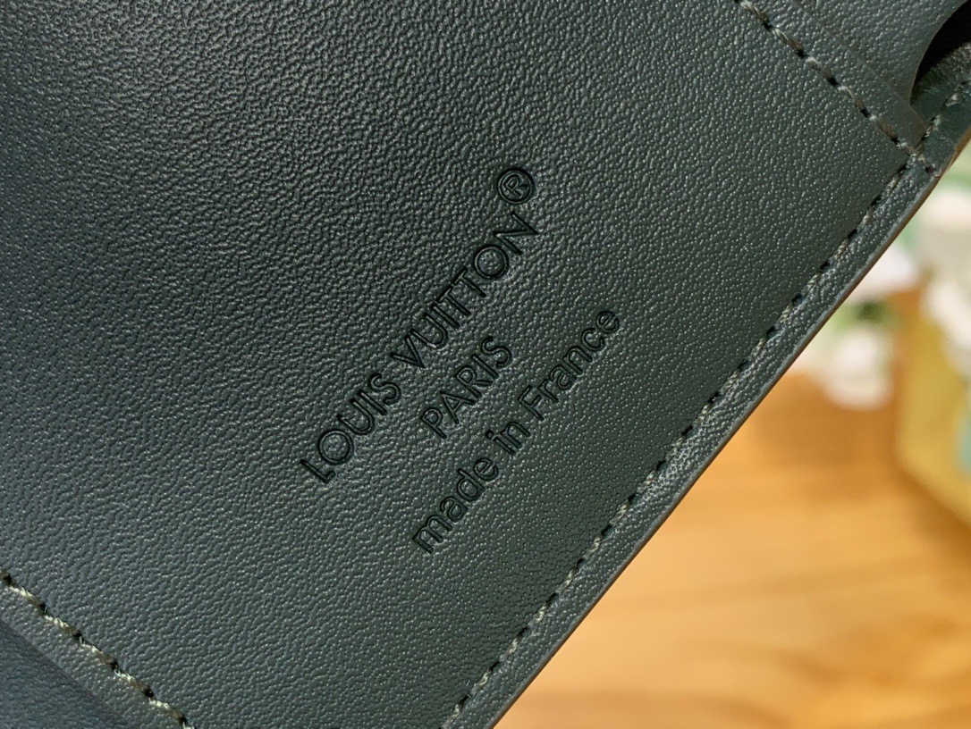 ルイ・ヴィトン精巧可愛いのコピー三つ折り財布激安買取 M14793最高級