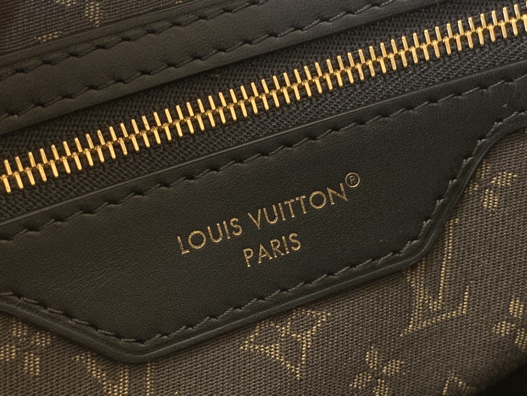 2025【超話題】ルイ・ヴィトンハンドバッグコピー偽物多用途黒水波バッグ M25671品質保証