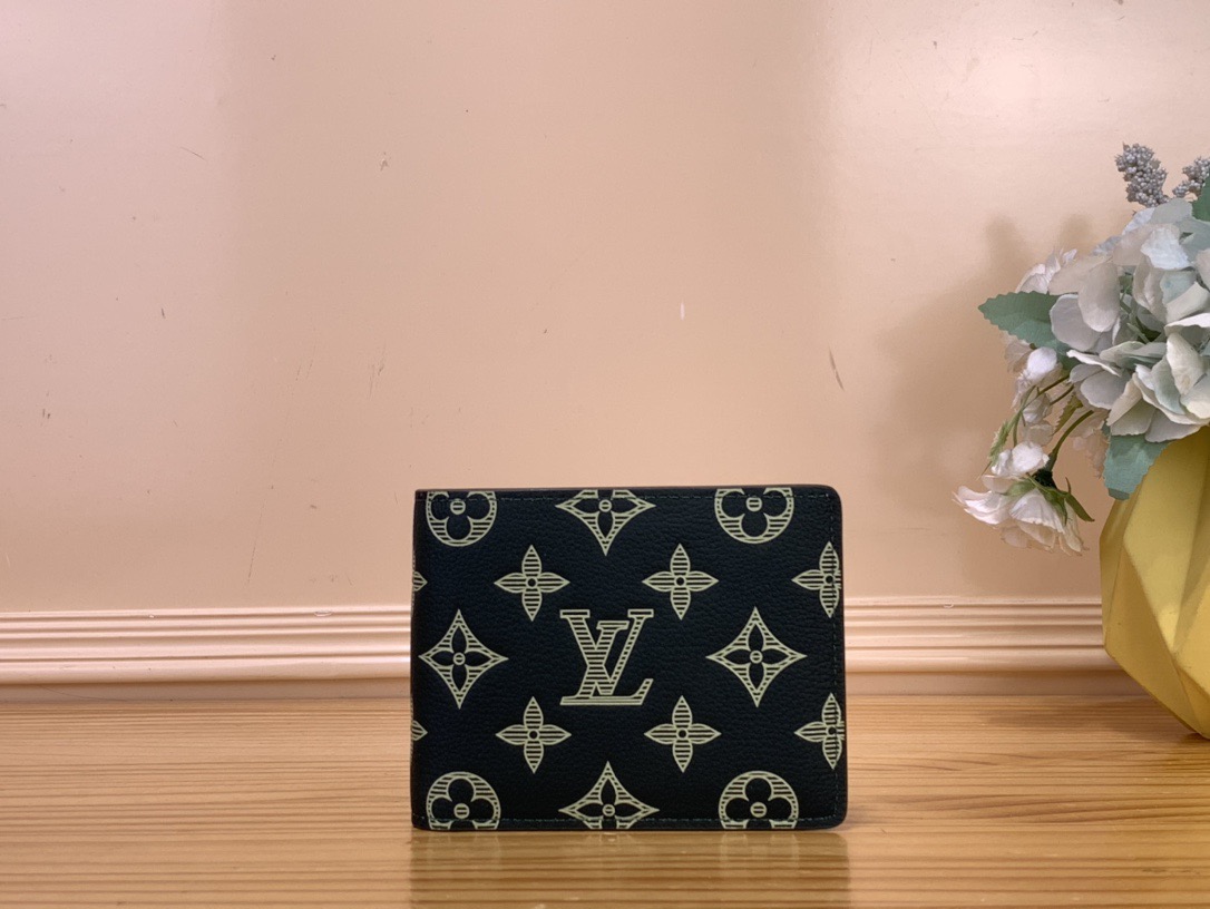 【超話題】ルイヴィトン新しい色メンズショートスーパーコピー財布 M27150信用第一