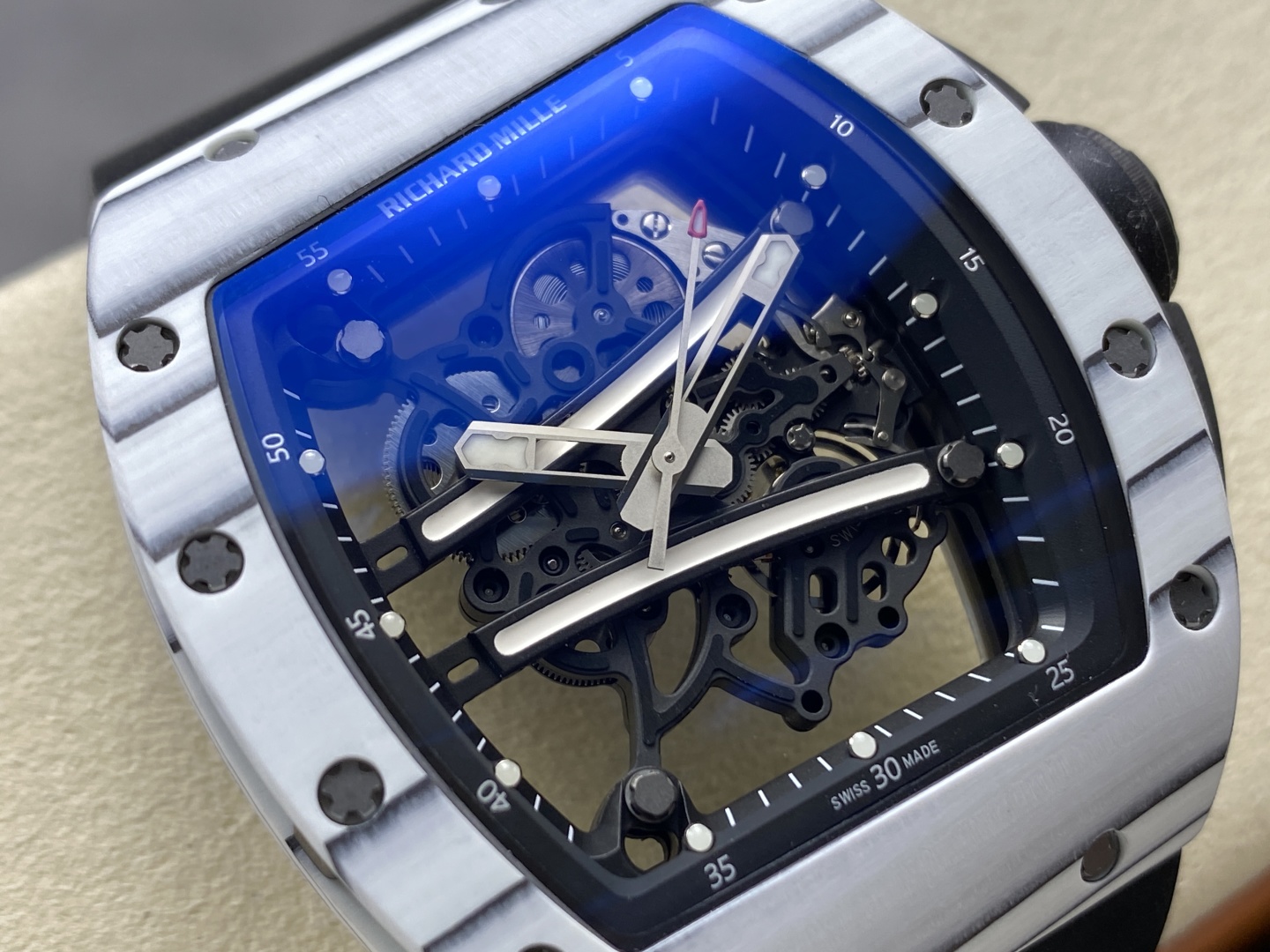 リシャールミル高品質ミラー カーボンファイバー スケルトンスーパーコピー時計 RM061通販
