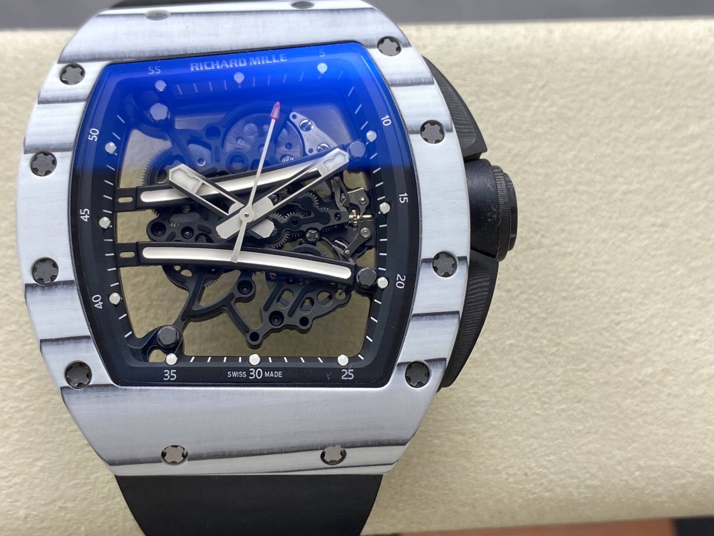 リシャールミル高品質ミラー カーボンファイバー スケルトンスーパーコピー時計 RM061