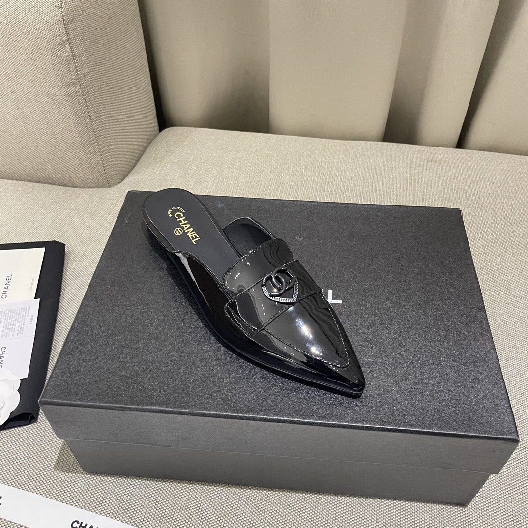 シャネル2025今年のお気に入り美しいヒット商品スリッパコピー ch440399人気