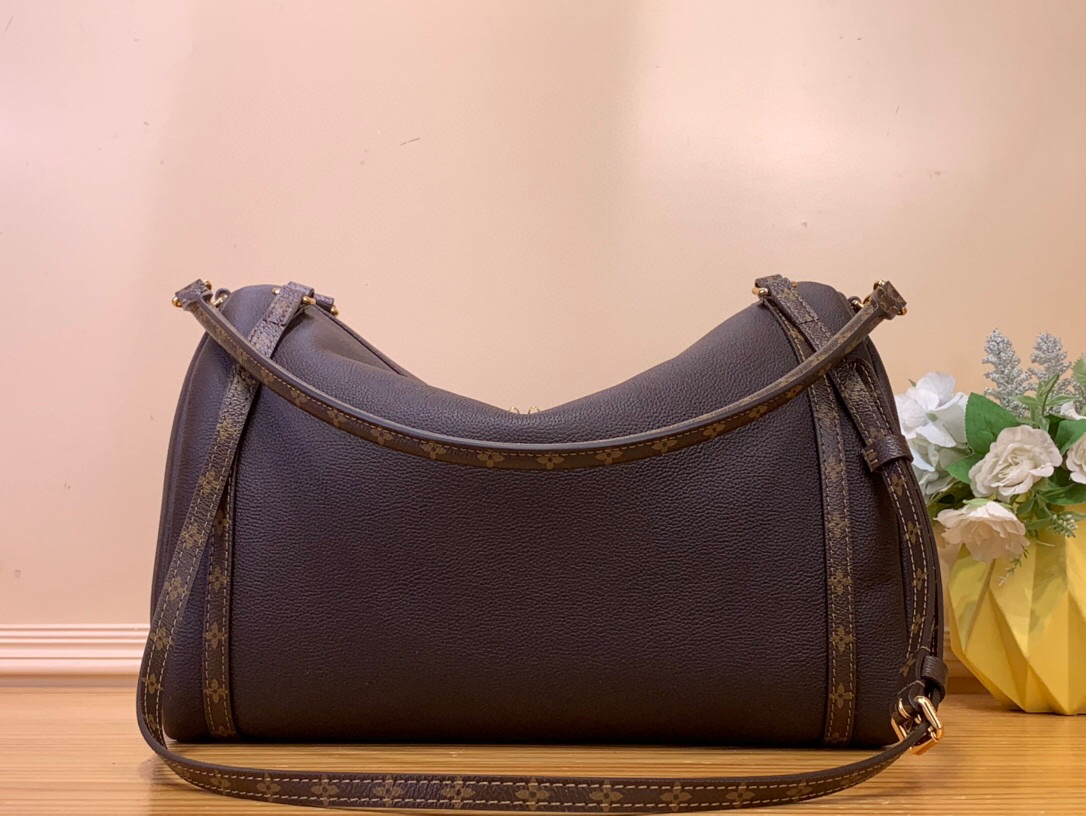 当店の新作ルイヴィトンバッグハンドバッグコピーレディース ミディアム ブラック ペブルド m26397最高級