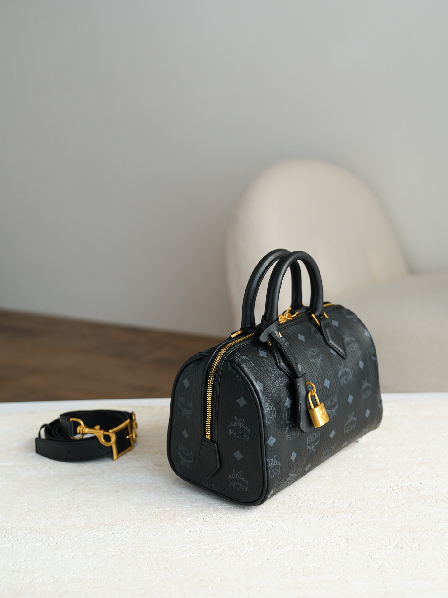 知名度はNo.1MCM ミディアム エラ ボストン高級コピーバッグ 100693通販