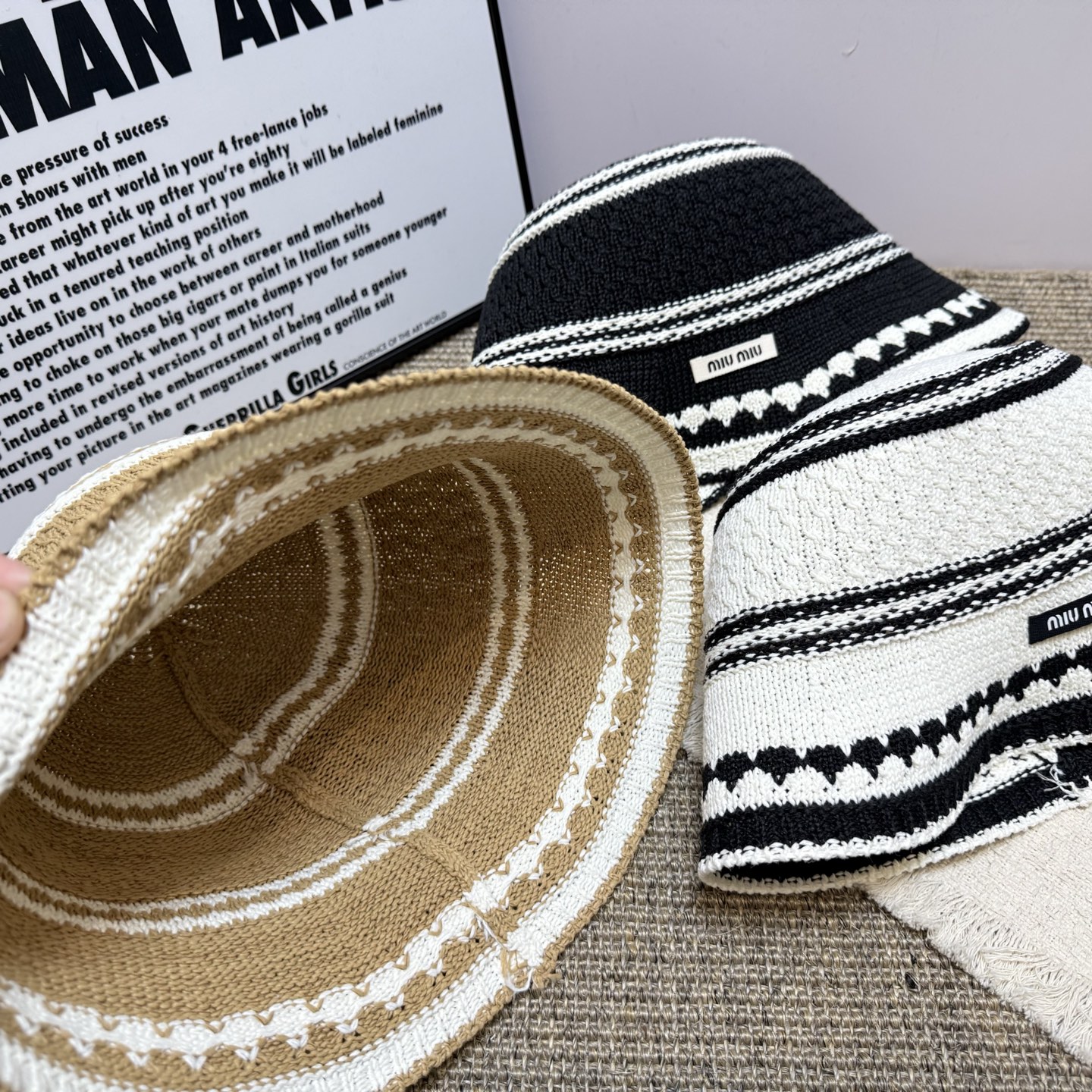 ミュウミュウ 2026年新作中空カラーブロック シンプル フィッシャーマンハット 126924品質保証