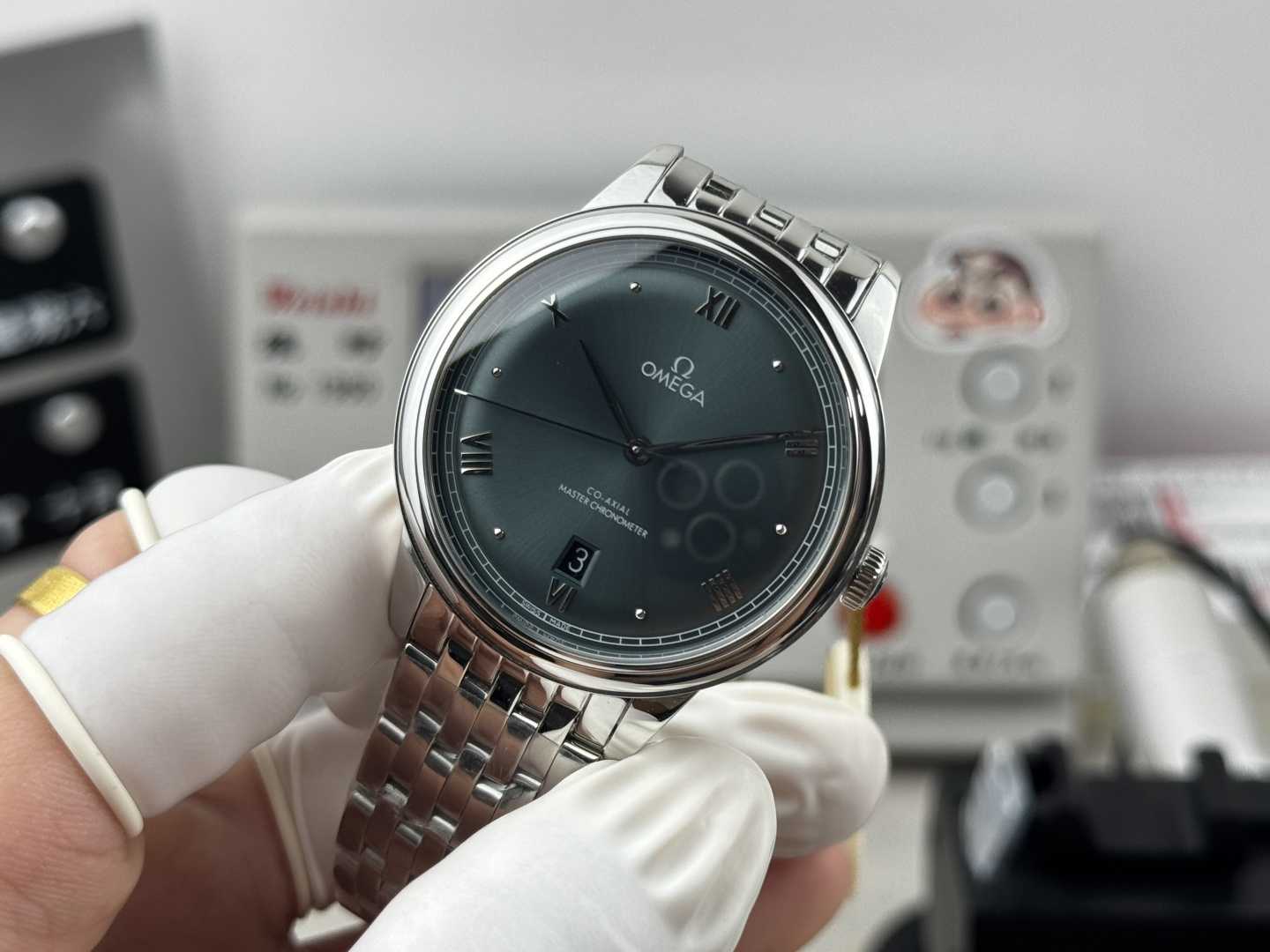 最新のオメガ デ・ヴィル シリーズのエレガントな男性用 3 針自動巻き機械式時計 128713激安送料無料