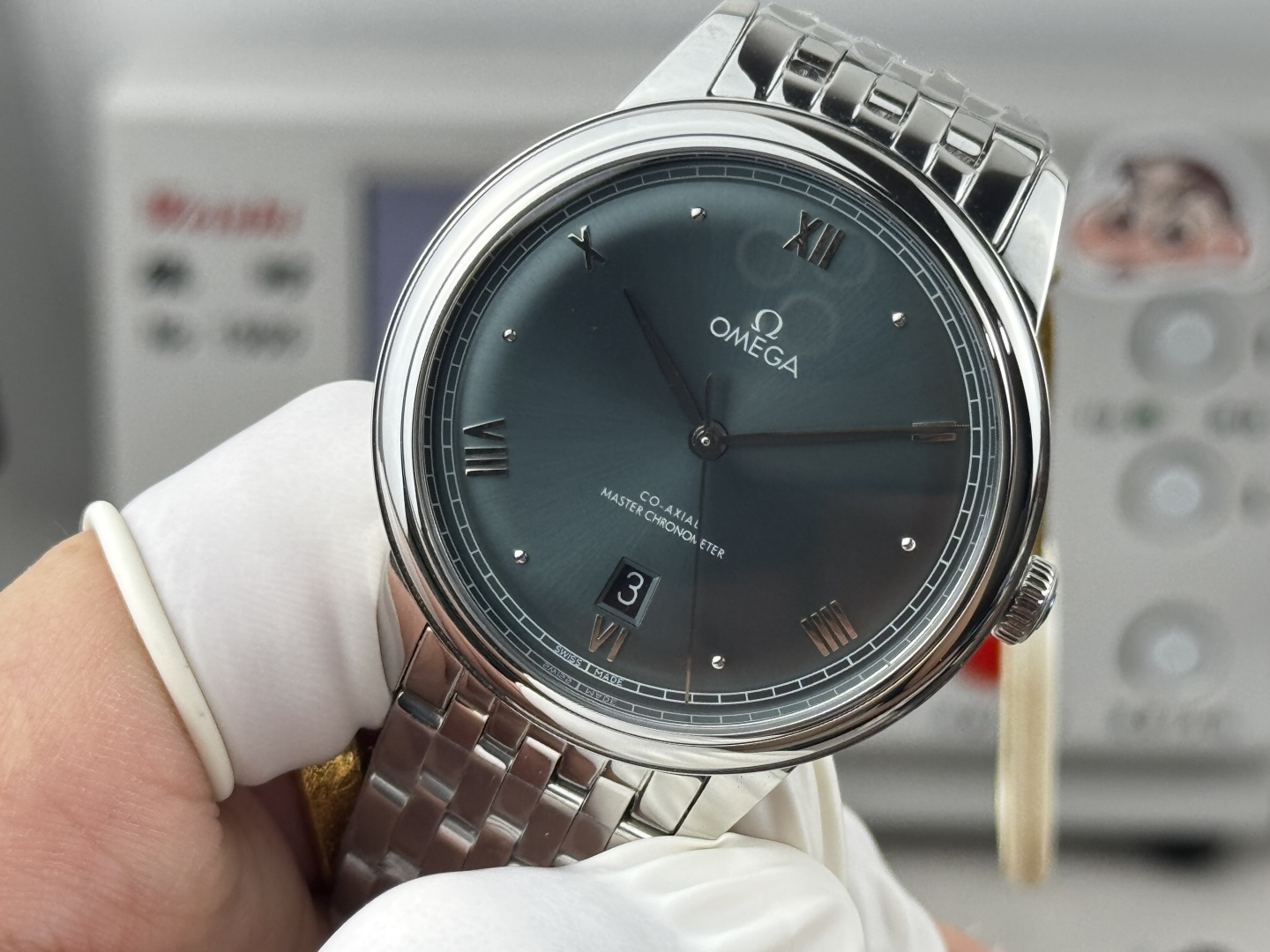 最新のオメガ デ・ヴィル シリーズのエレガントな男性用 3 針自動巻き機械式時計 128713人気