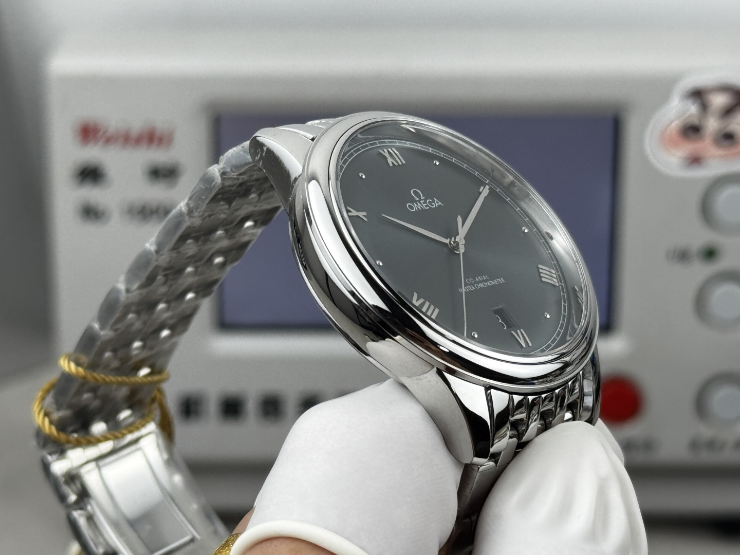 最新のオメガ デ・ヴィル シリーズのエレガントな男性用 3 針自動巻き機械式時計 128713最高級