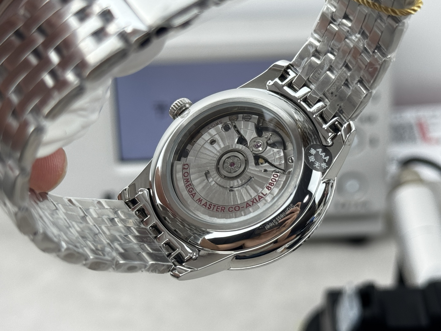 最新のオメガ デ・ヴィル シリーズのエレガントな男性用 3 針自動巻き機械式時計 128713品質保証