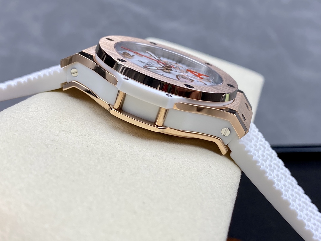 美的魅力のスーパーコピーウブロビッグバン ポルトチェルボ 301.PE.230.RW高い品質