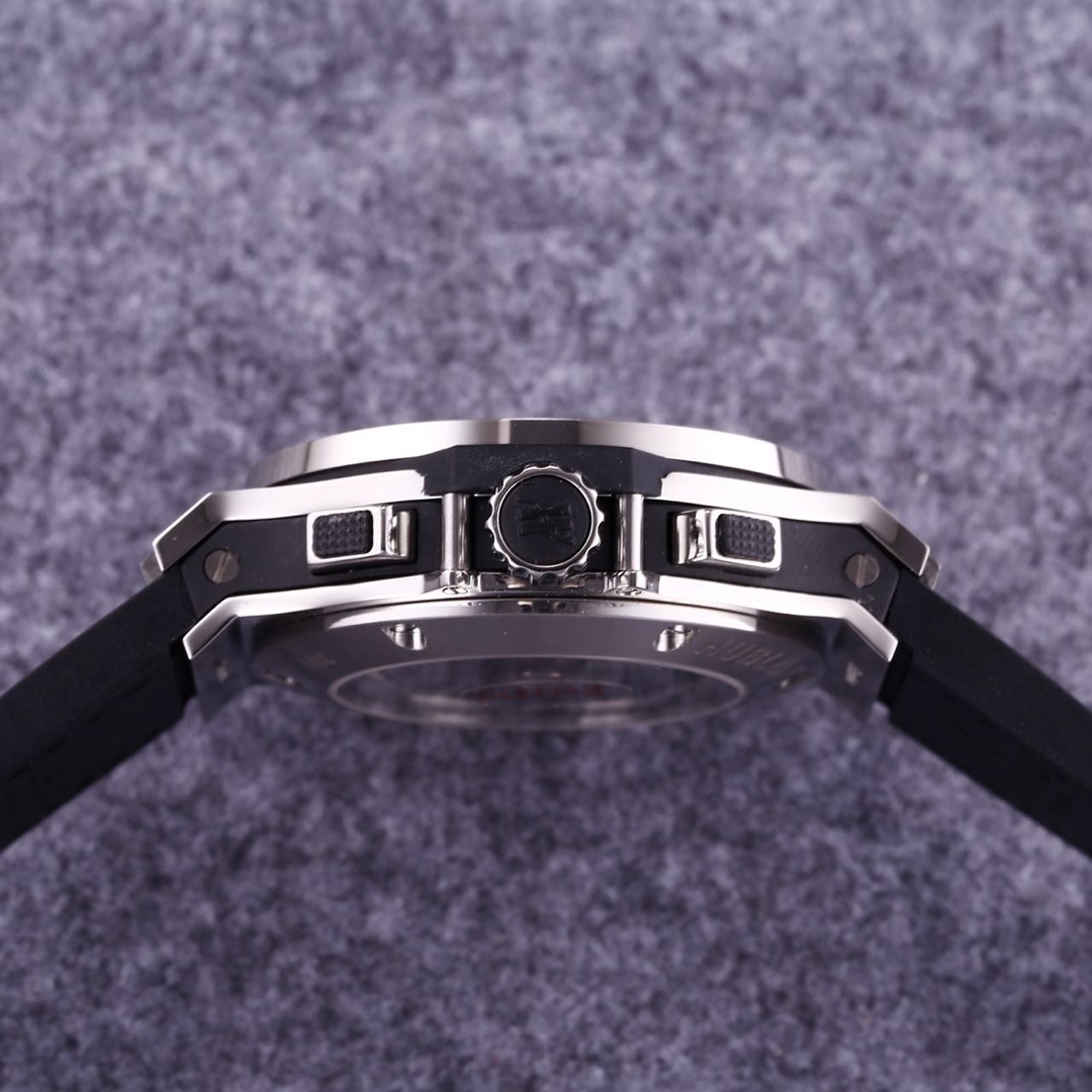 超絶のウブロビッグバンコピーフュージョン スチールダイヤ 301.SX.1170.RX.1704高い品質