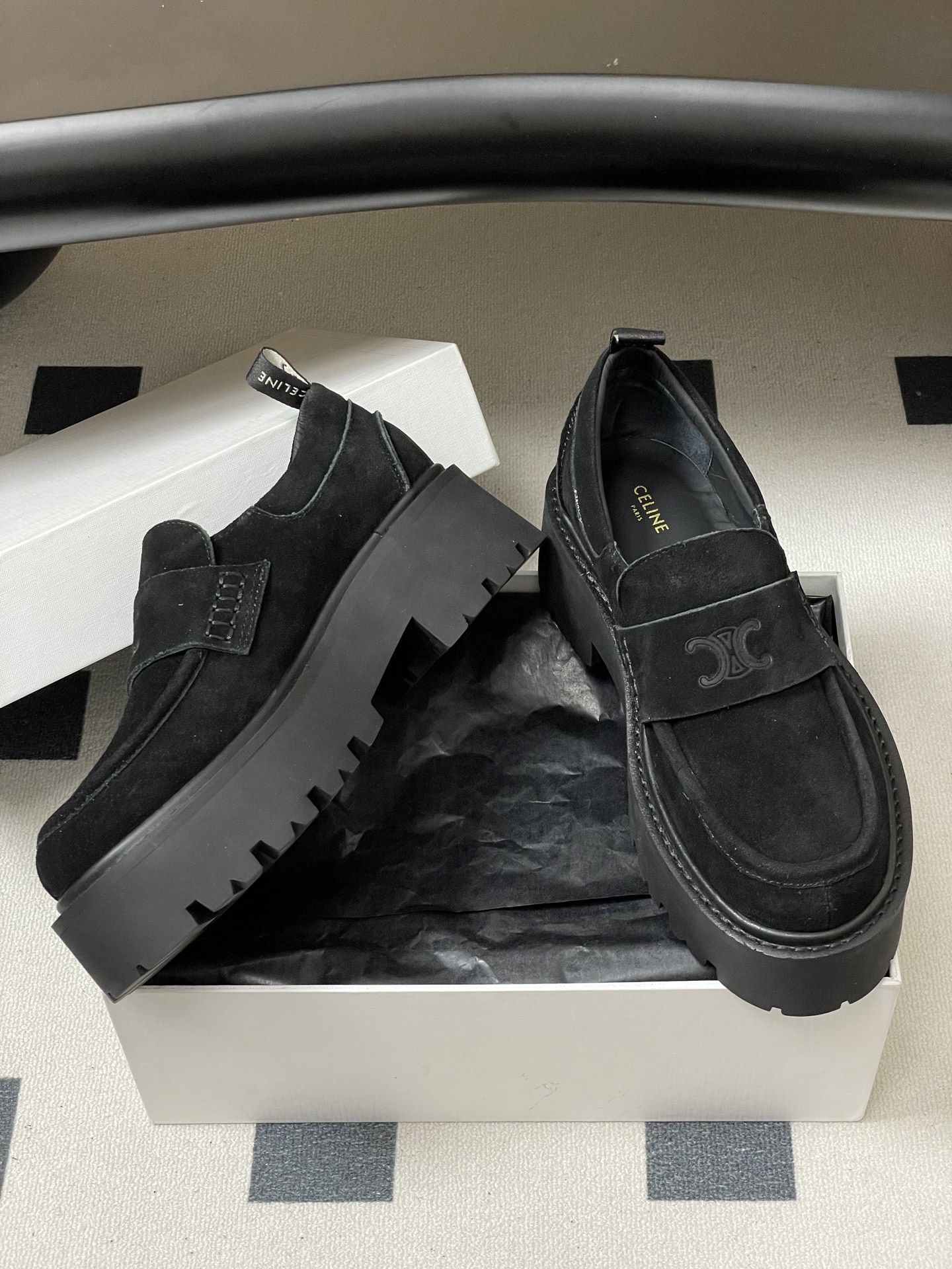 独創的な製造はセリーヌ 2025年秋冬コピー靴プラットフォーム ダービーシューズ 332723高い品質