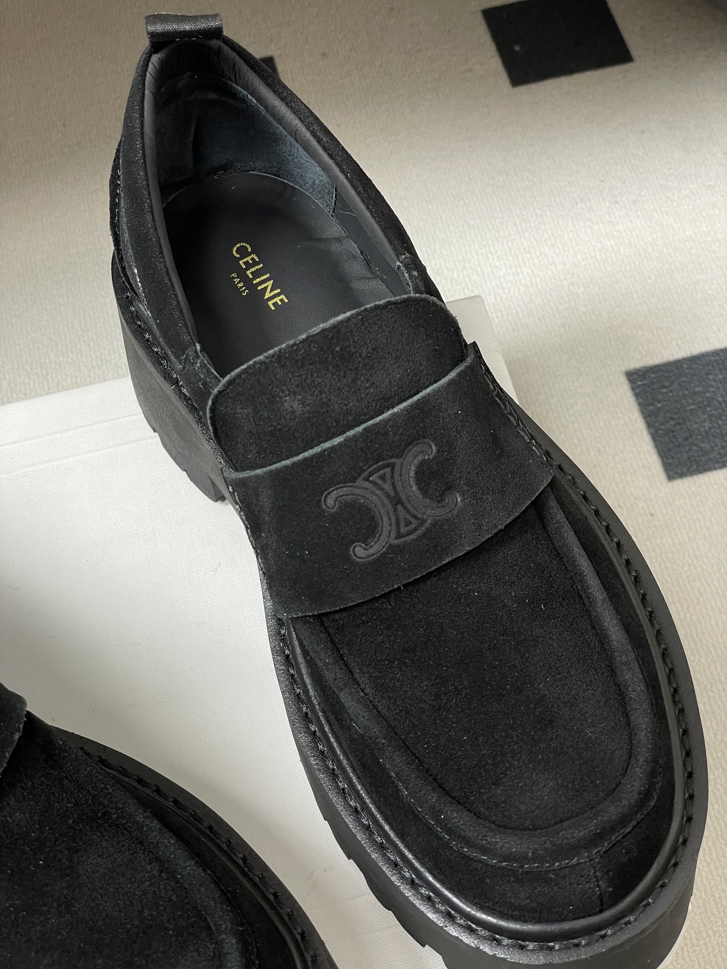 独創的な製造はセリーヌ 2025年秋冬コピー靴プラットフォーム ダービーシューズ 332723代引きを販売