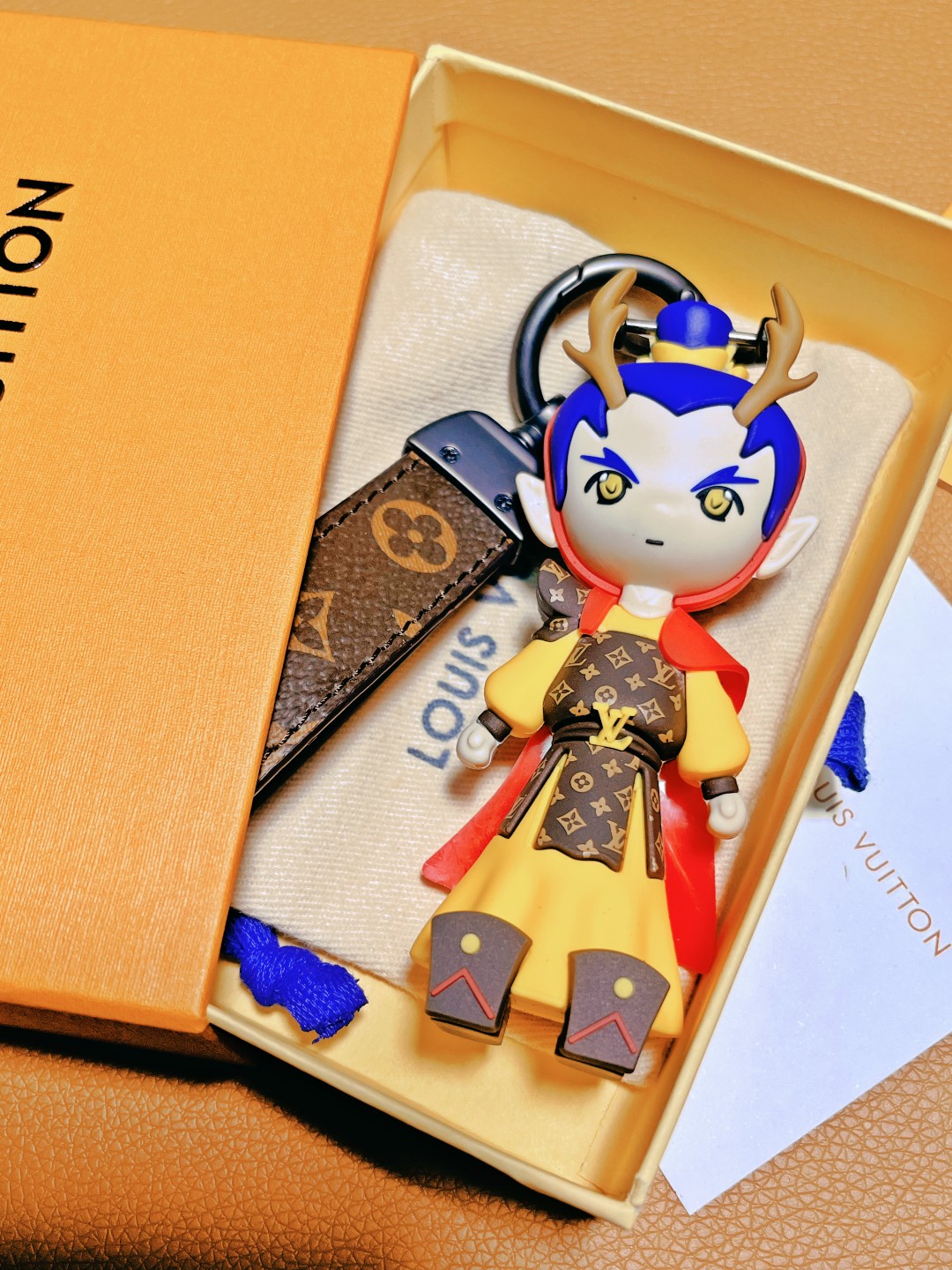 超絶可愛いルイ・ヴィトンドラゴンプリンス小物スーパーコピーキーホルダー 447648激安送料無料