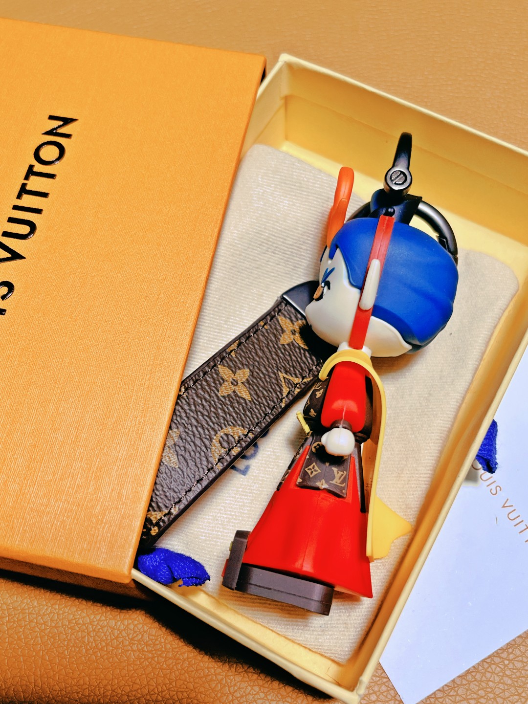 今年のルイ・ヴィトン小物・キーケースコピードラゴンプリンスキーホルダーブランド老舗  447649最高級