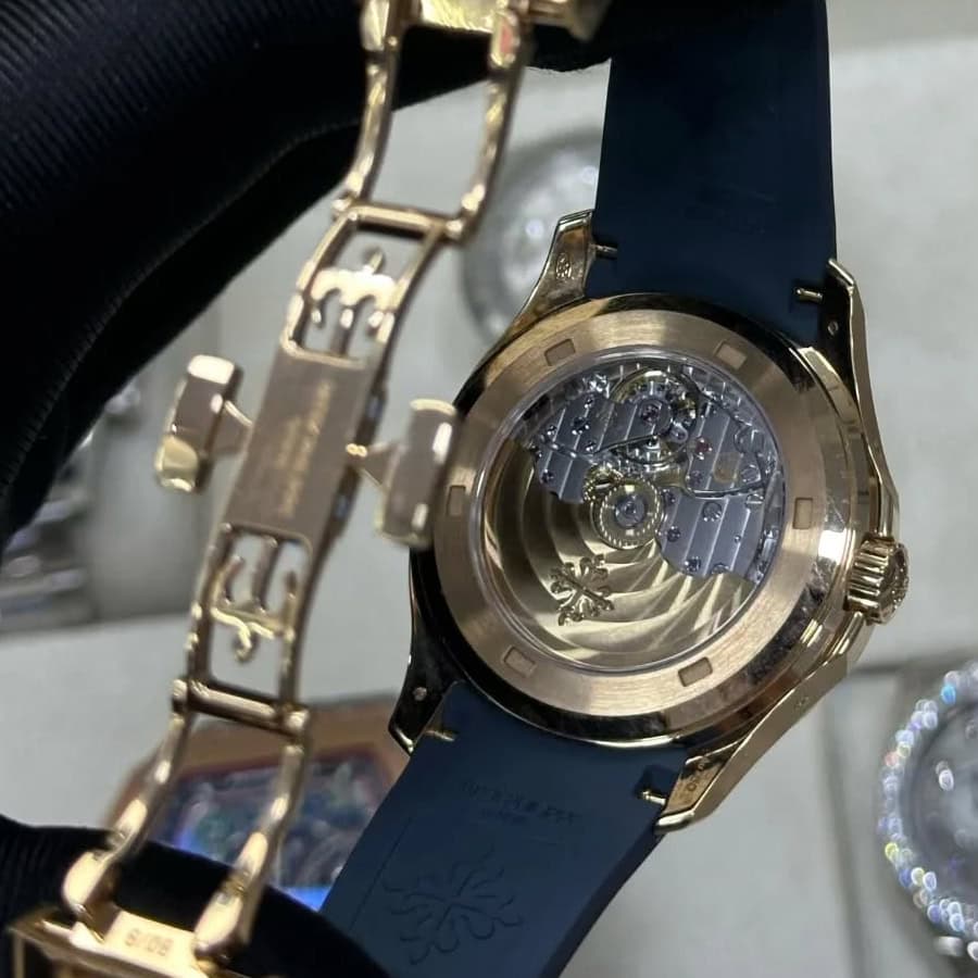 パテックフィリップ アクアノートコピーブランド精緻な時計製造 5261R-0011最高級
