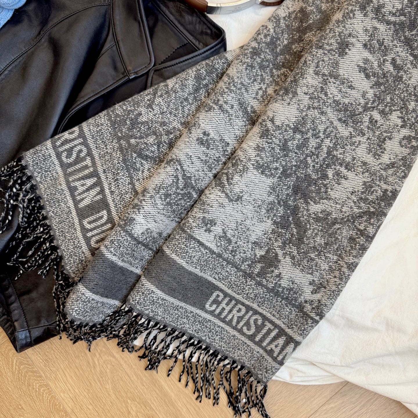 弊社は新着2025年秋冬 ユニセックス 高級カシミヤニットスーパーコピーマフラー 547811-1人気