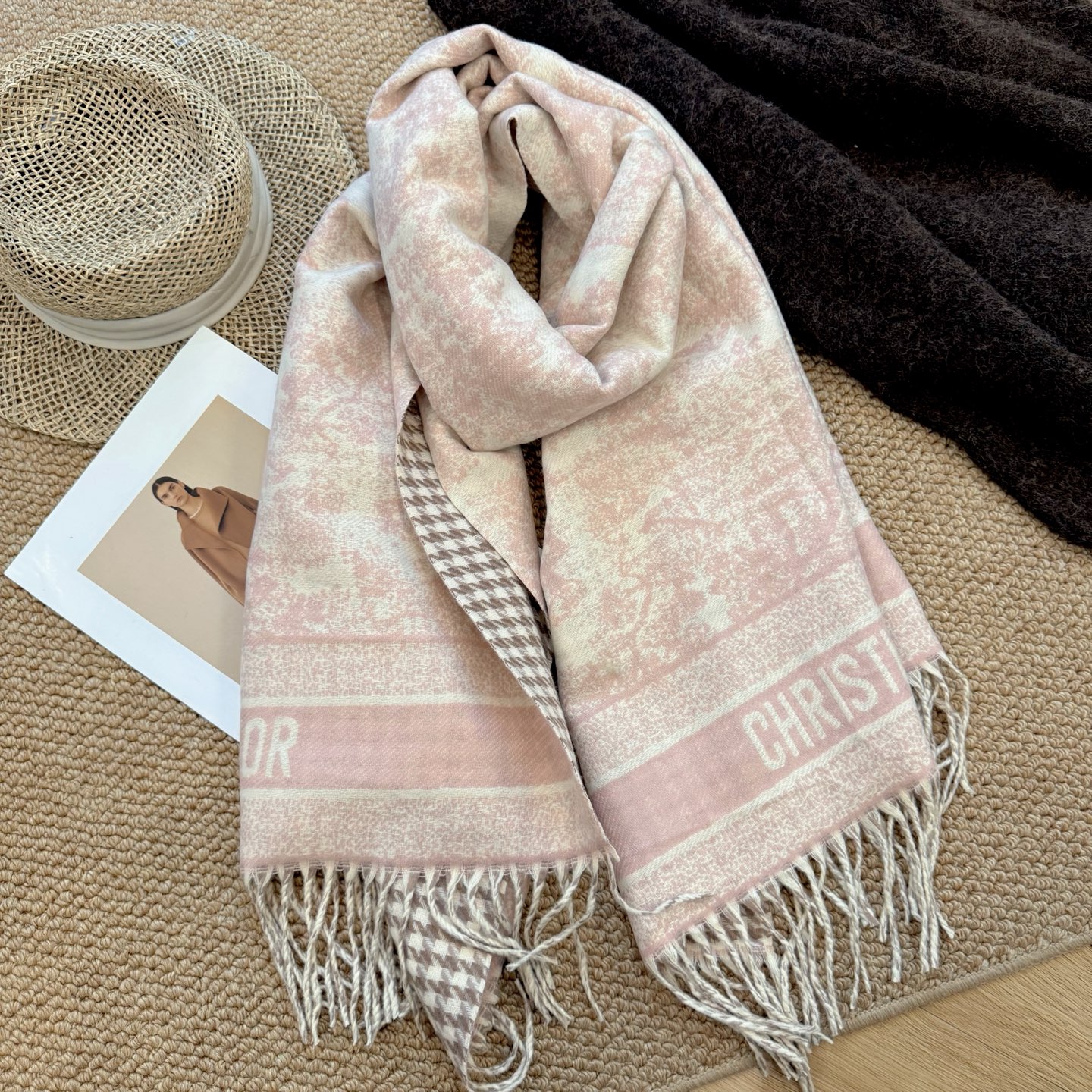 弊社は新着2025年秋冬 ユニセックス 高級カシミヤニットスーパーコピーマフラー 547811-1N級品