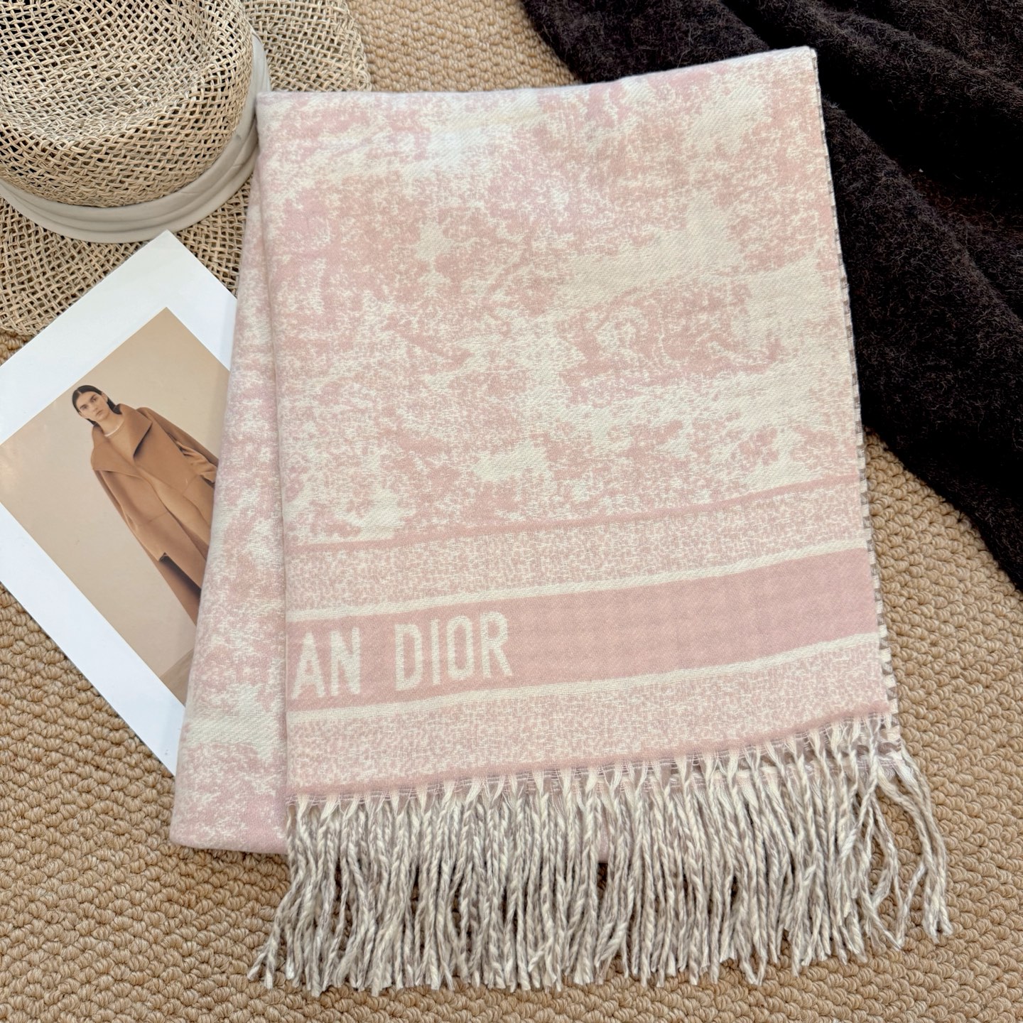 弊社は新着2025年秋冬 ユニセックス 高級カシミヤニットスーパーコピーマフラー 547811-1代引きを販売