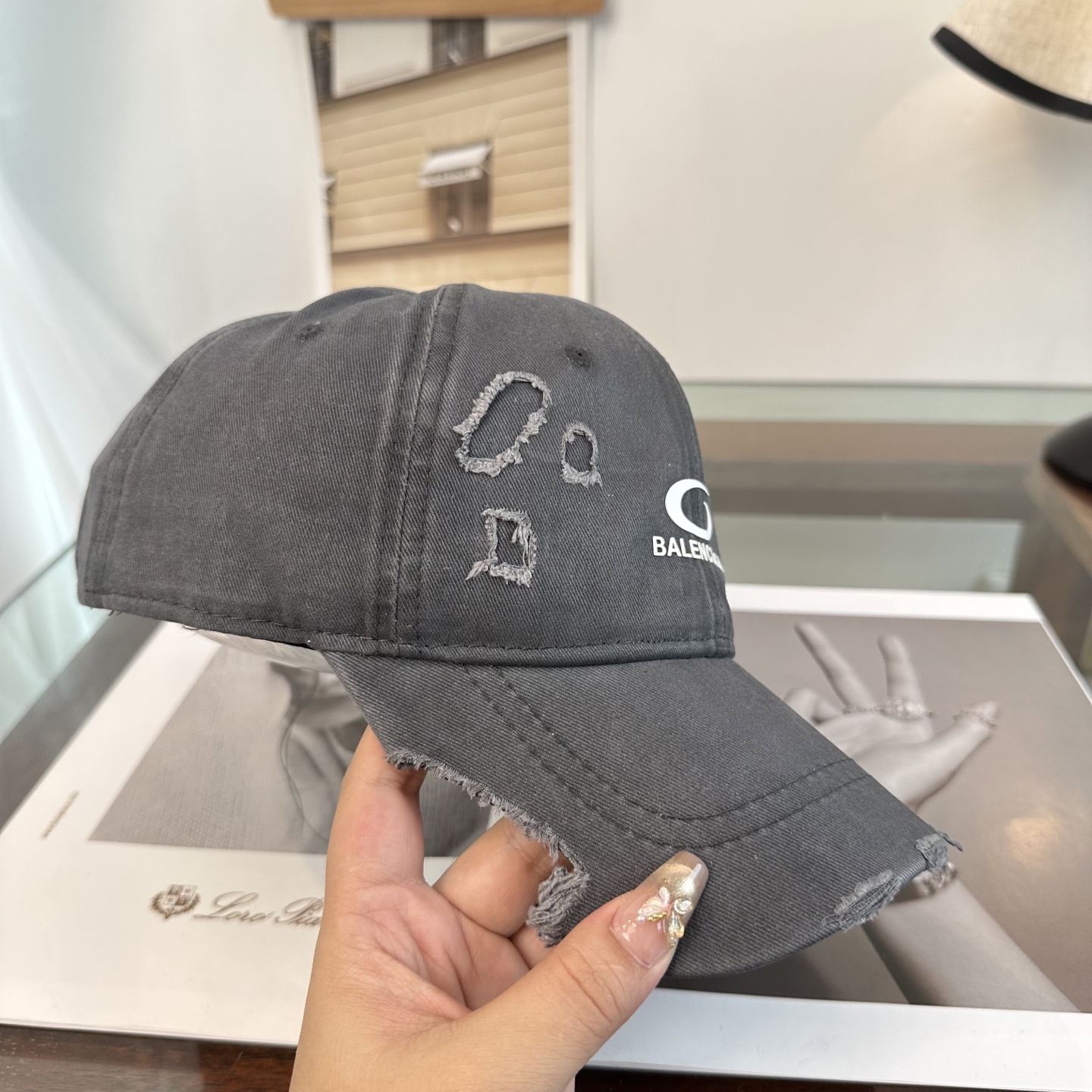 新入荷バレンシアガ帽子キャップコピーレターベースボールキャップ  590006N級品