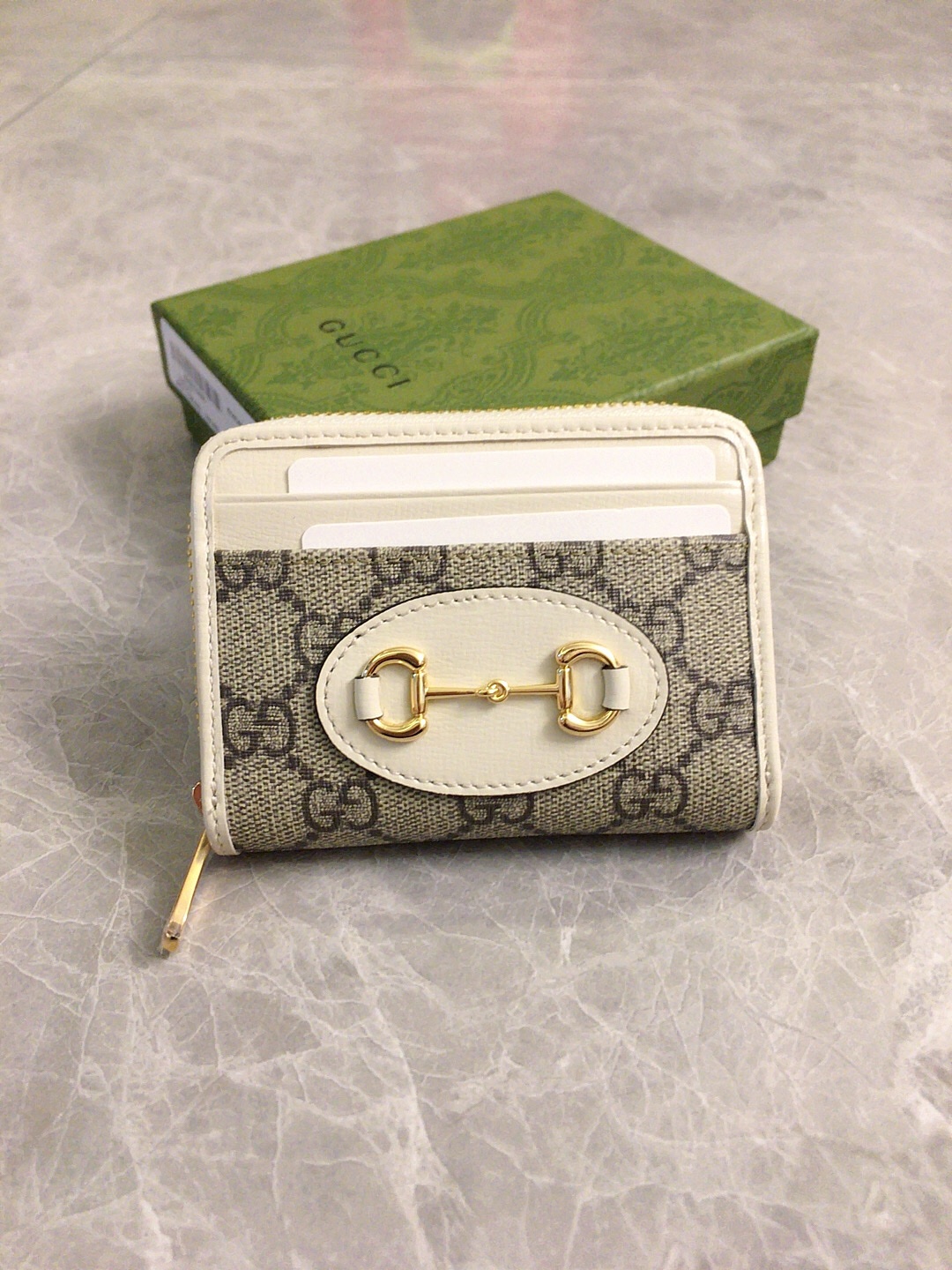 新品絶妙なデザイングッチ財布キーケースコピーマーモントカードホルダー 658549