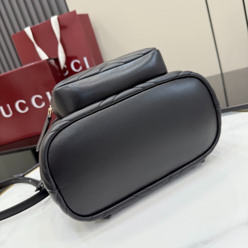 新作グッチコピーバックパックグレー系精緻なミニバッグ  861878