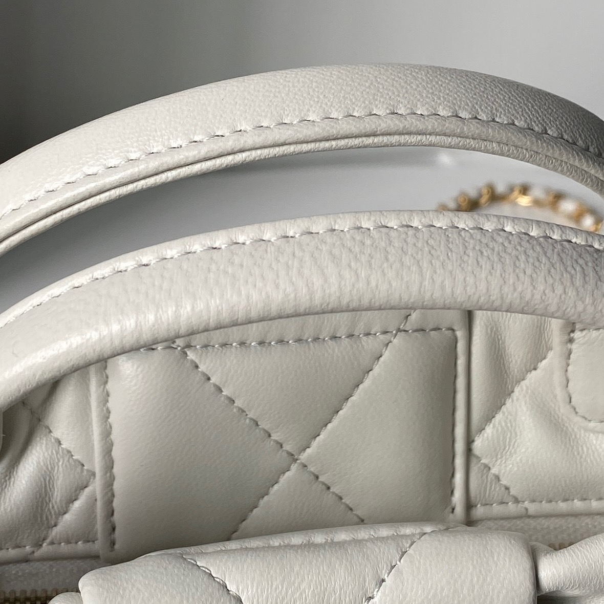 シャネルハンドバッグコピー人気の可愛い蝶ネクタイキルティング AS5849人気