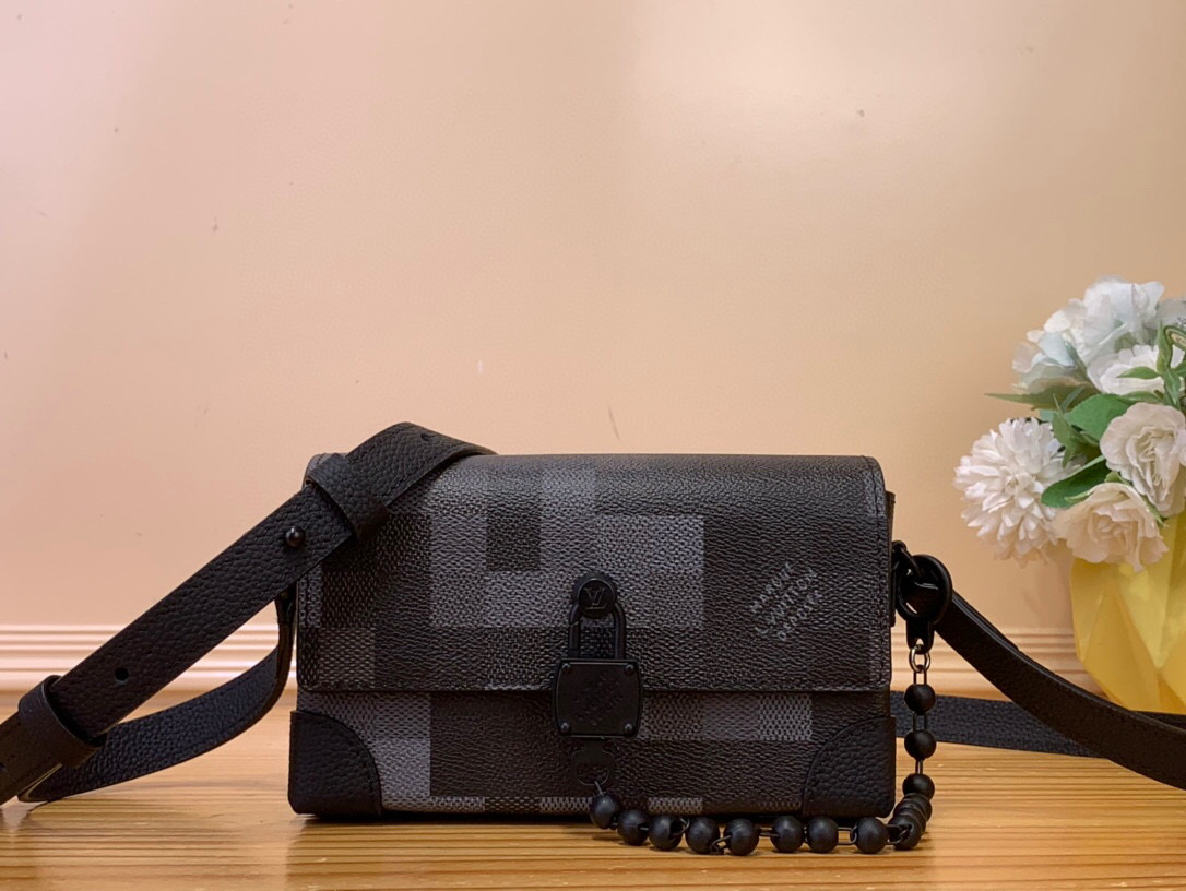 ルイ・ヴィトンコピー黒の市松模様の迷彩モザイク男性メッセンジャーバッグ M14923