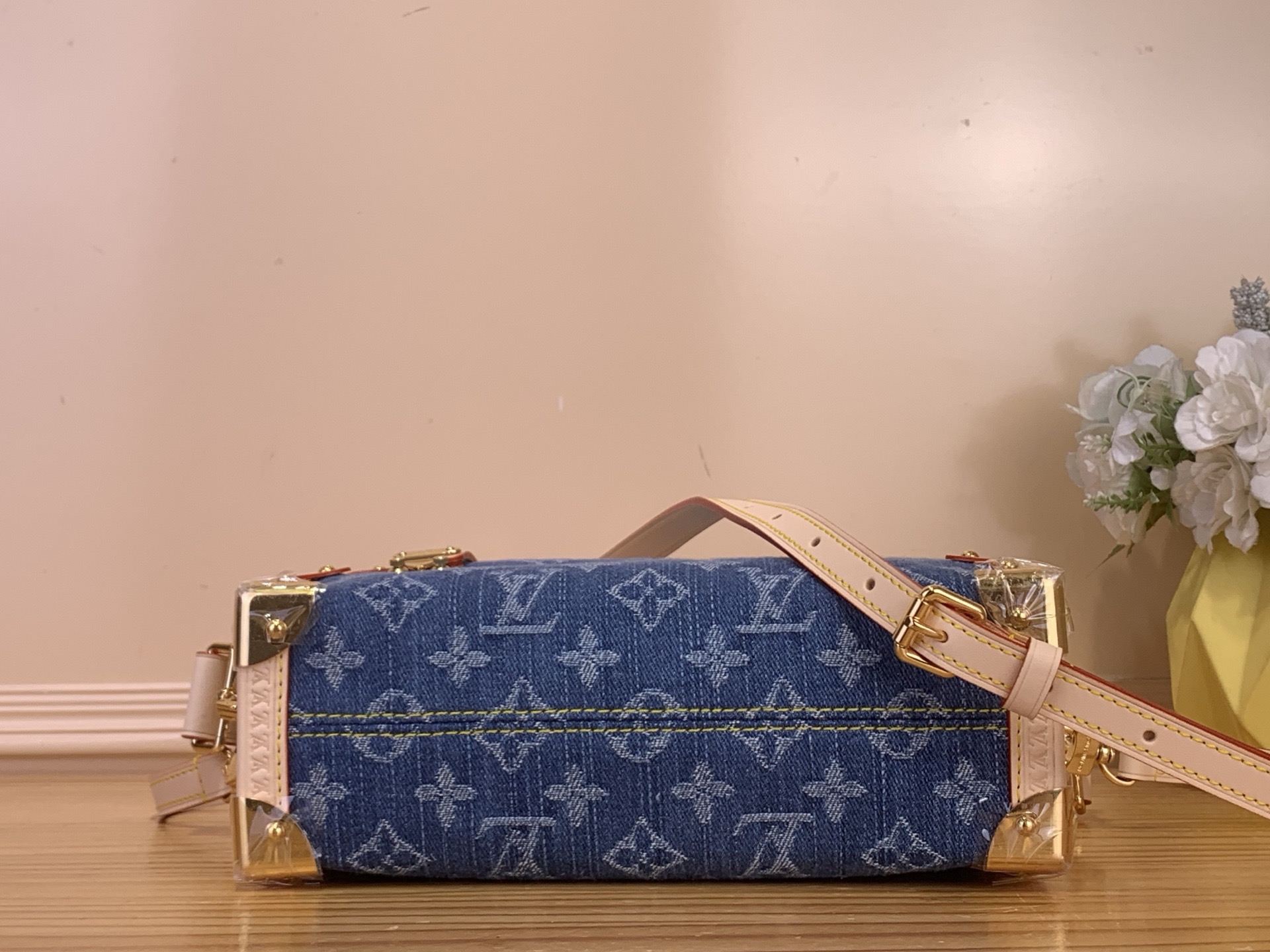 最高級完全再現ルイ・ヴィトンコピー新商品ミディアムバッグ ブルーデニム M27450高い品質