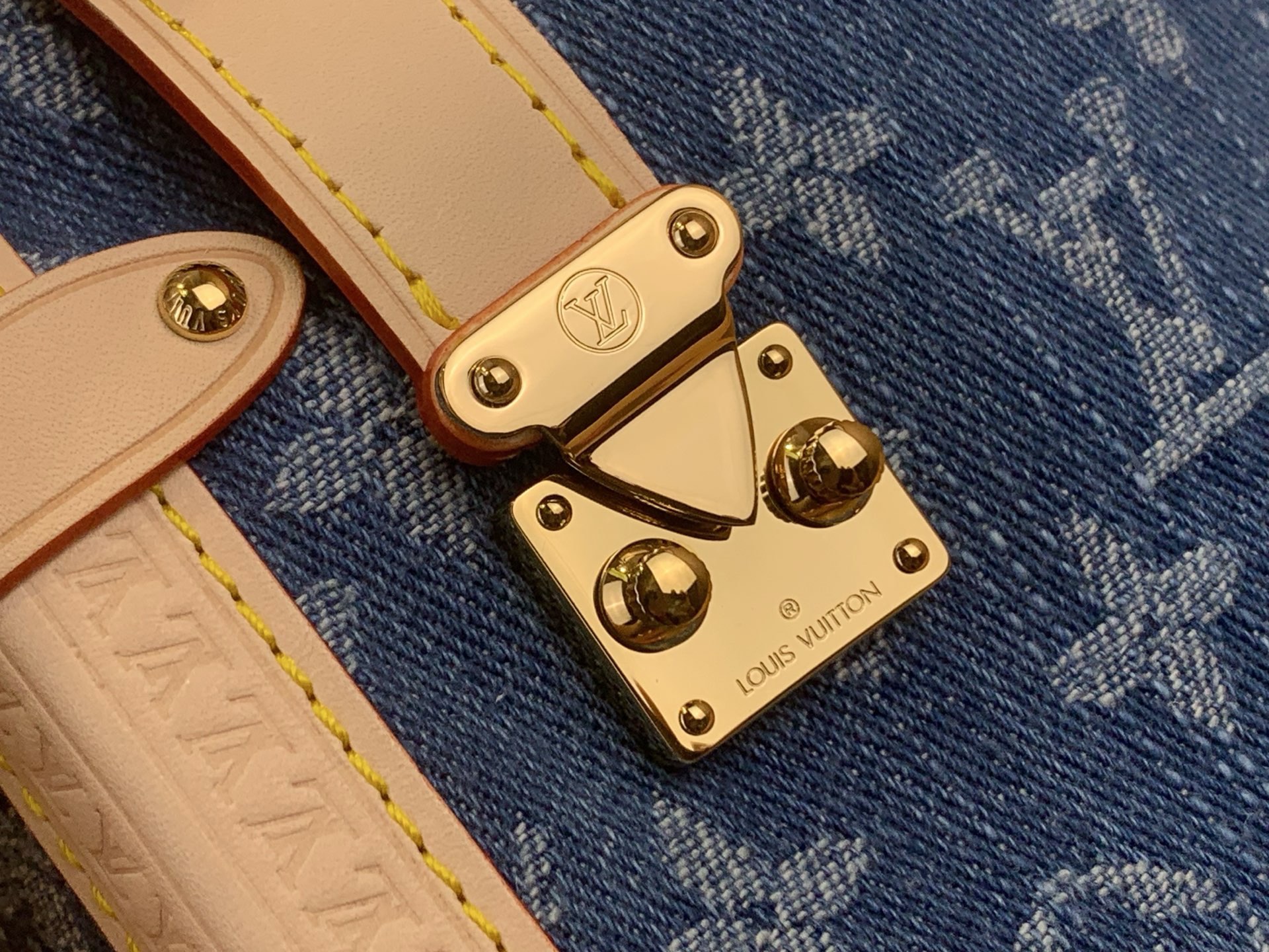 最高級完全再現ルイ・ヴィトンコピー新商品ミディアムバッグ ブルーデニム M27450人気