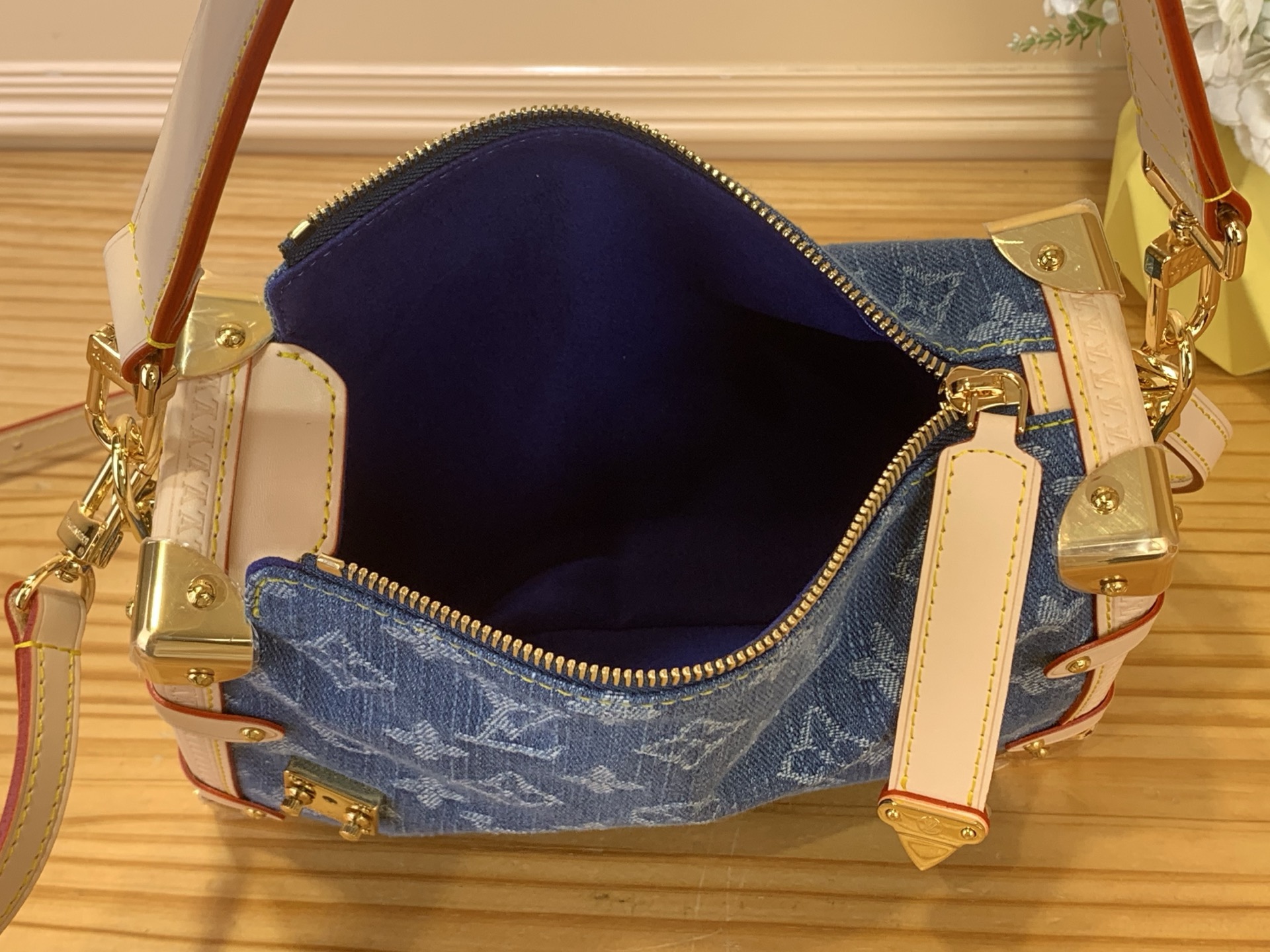 最高級完全再現ルイ・ヴィトンコピー新商品ミディアムバッグ ブルーデニム M27450代引きを販売