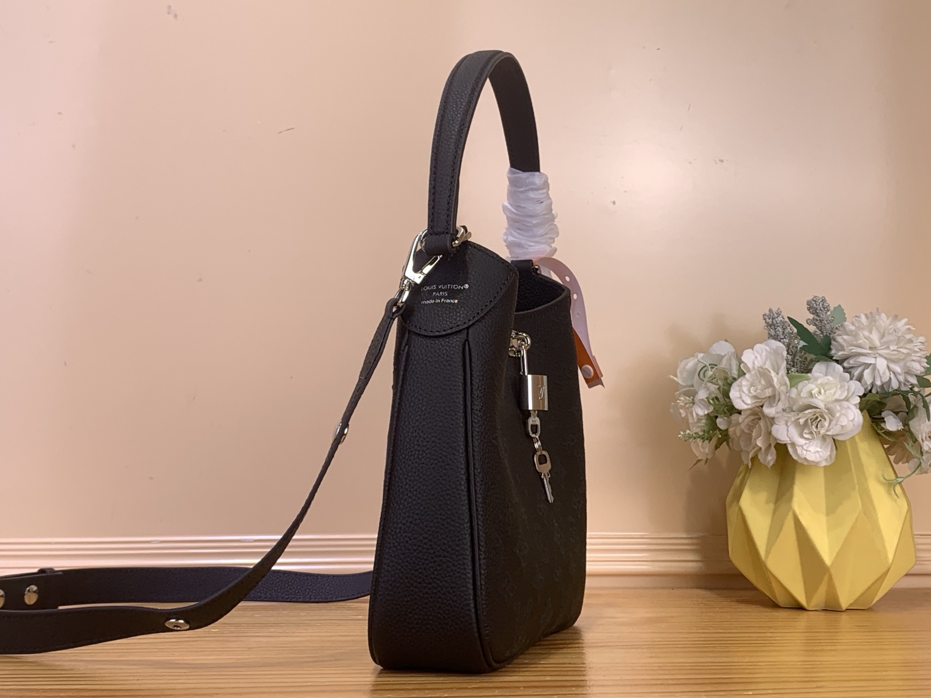 最新作ルイ・ヴィトンハンドバッグコピーAll Around ブラック M28306スモールバッグ通販