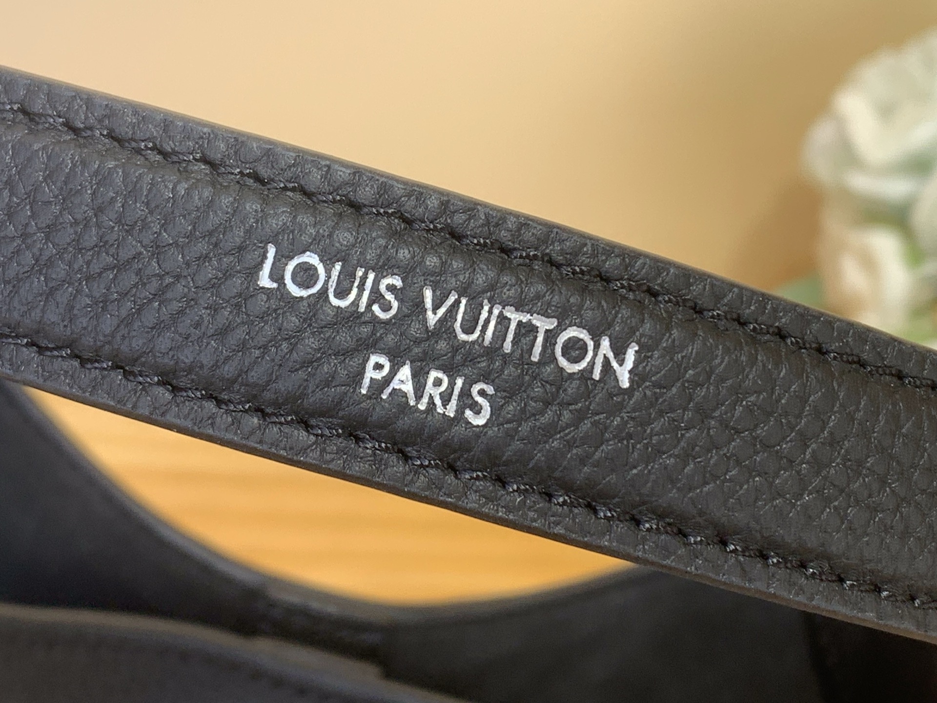 最新作ルイ・ヴィトンハンドバッグコピーAll Around ブラック M28306スモールバッグ最高級