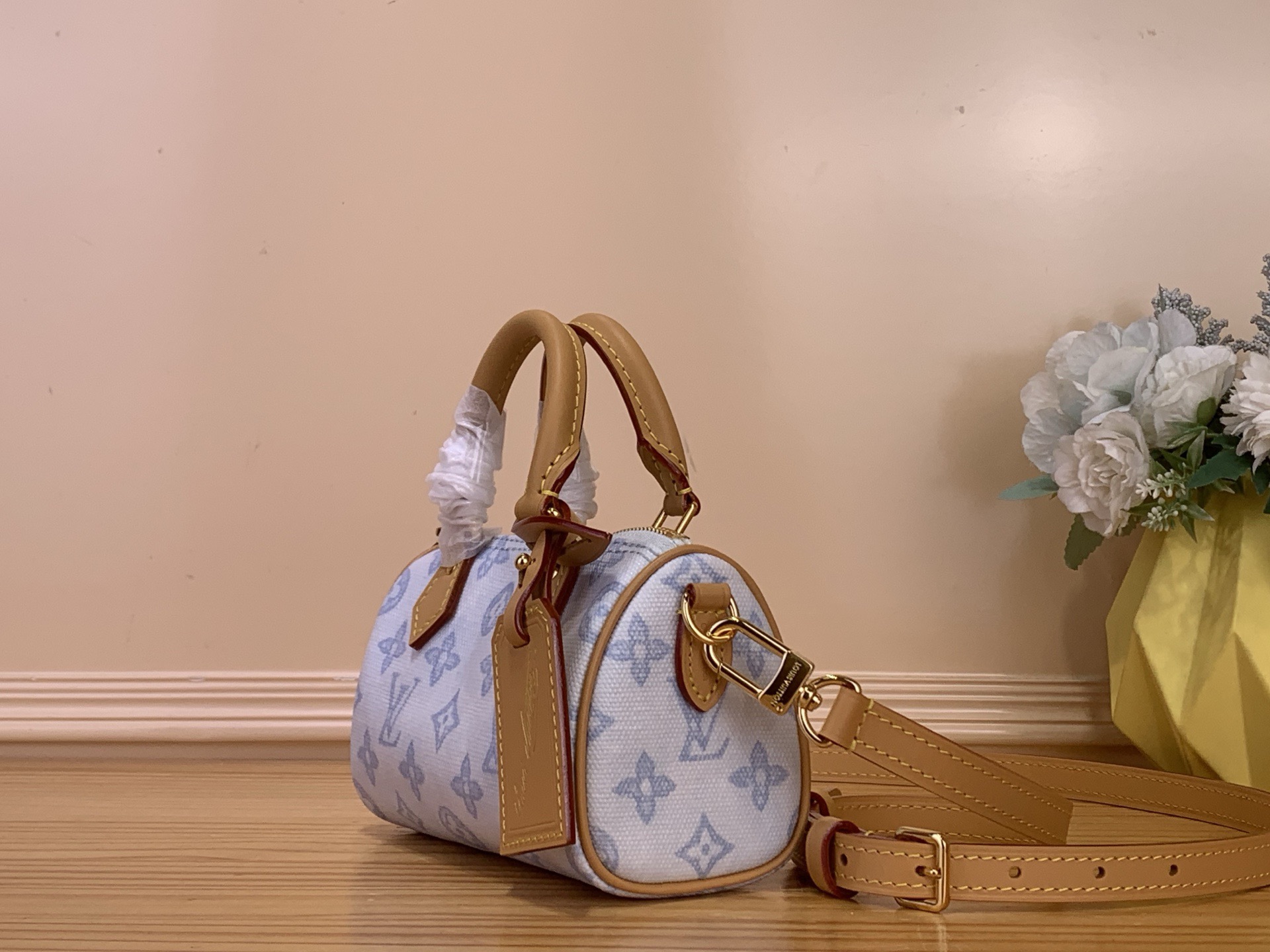 ルイヴィトンのアップグレード版サック・ナノ・スピーディ ライトブルーハンドバッグ M28323通販